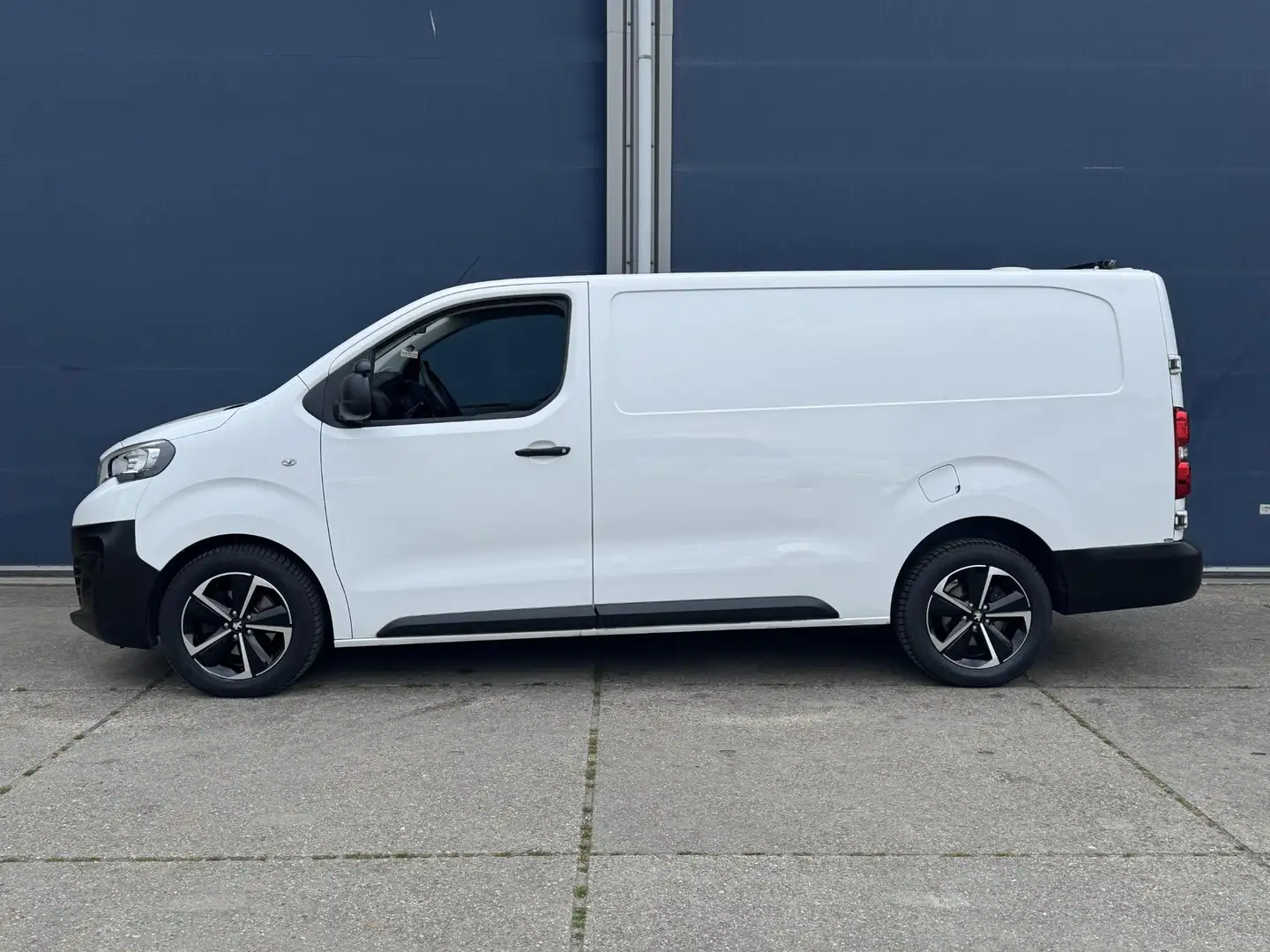 Peugeot Expert 231L 2.0 BlueHDI 180 Premium AUTOMAAT / CRUISE CON - 2