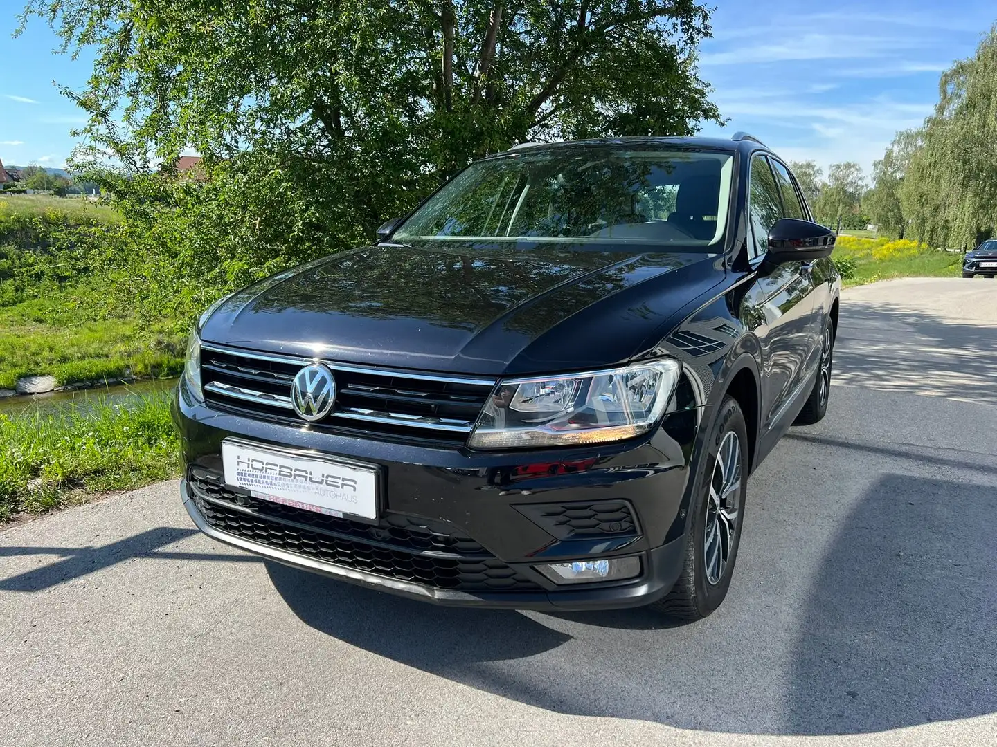 Volkswagen Tiguan Comfortline TDI SCR DSG Schwarz - 1