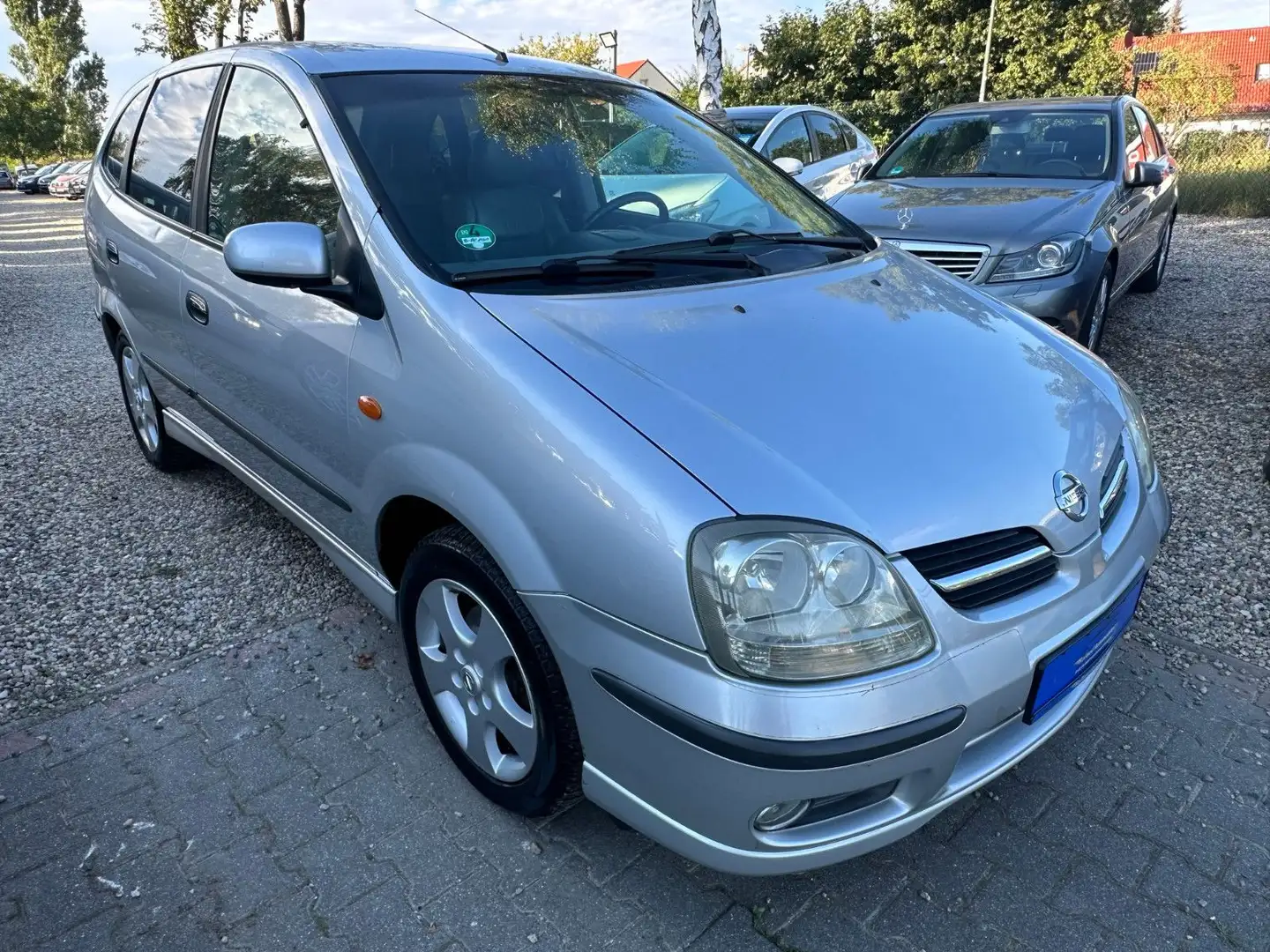 Nissan Almera Tino*Automatik*Klima*R-Kamerra*TÜV  NEU Silber - 2