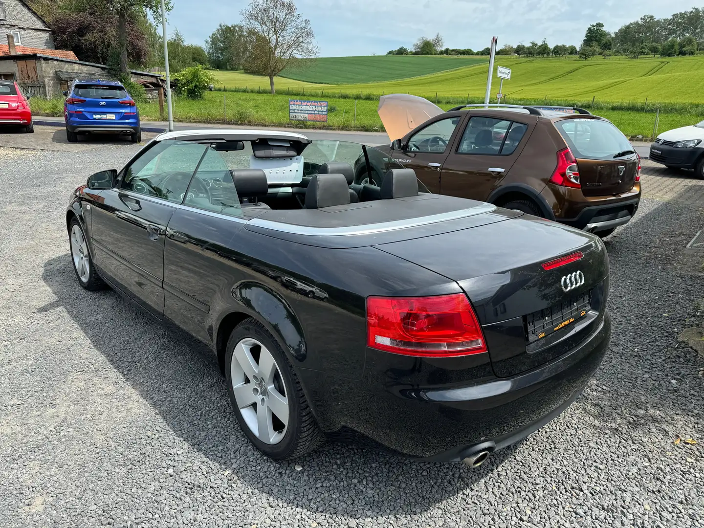 Audi A4 Cabriolet  1,8T Zwart - 2