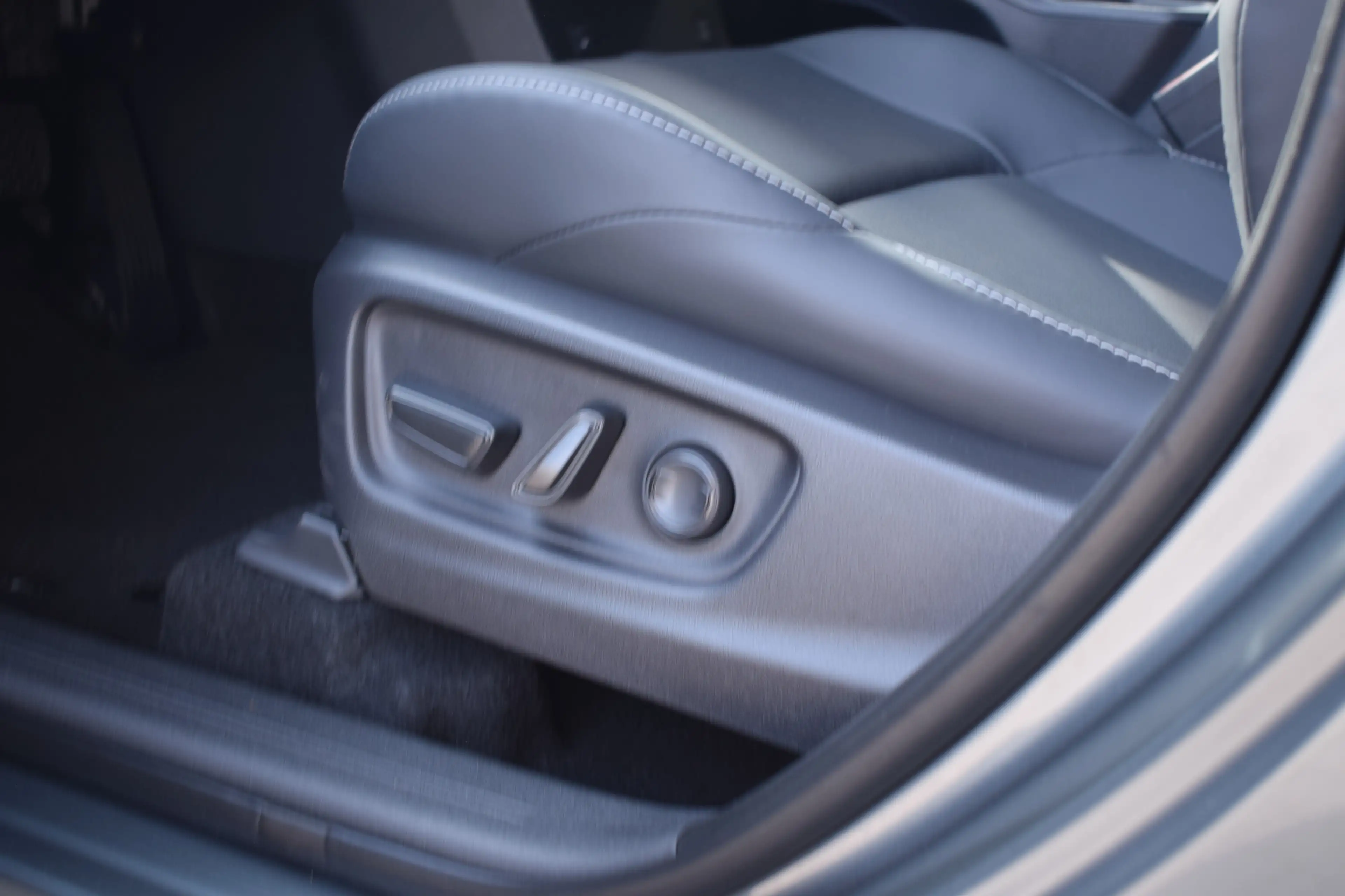 Subaru Uncharted 4E-xperience+ AWD 77 kWh - Diverse uitvoeringen en — photo 21