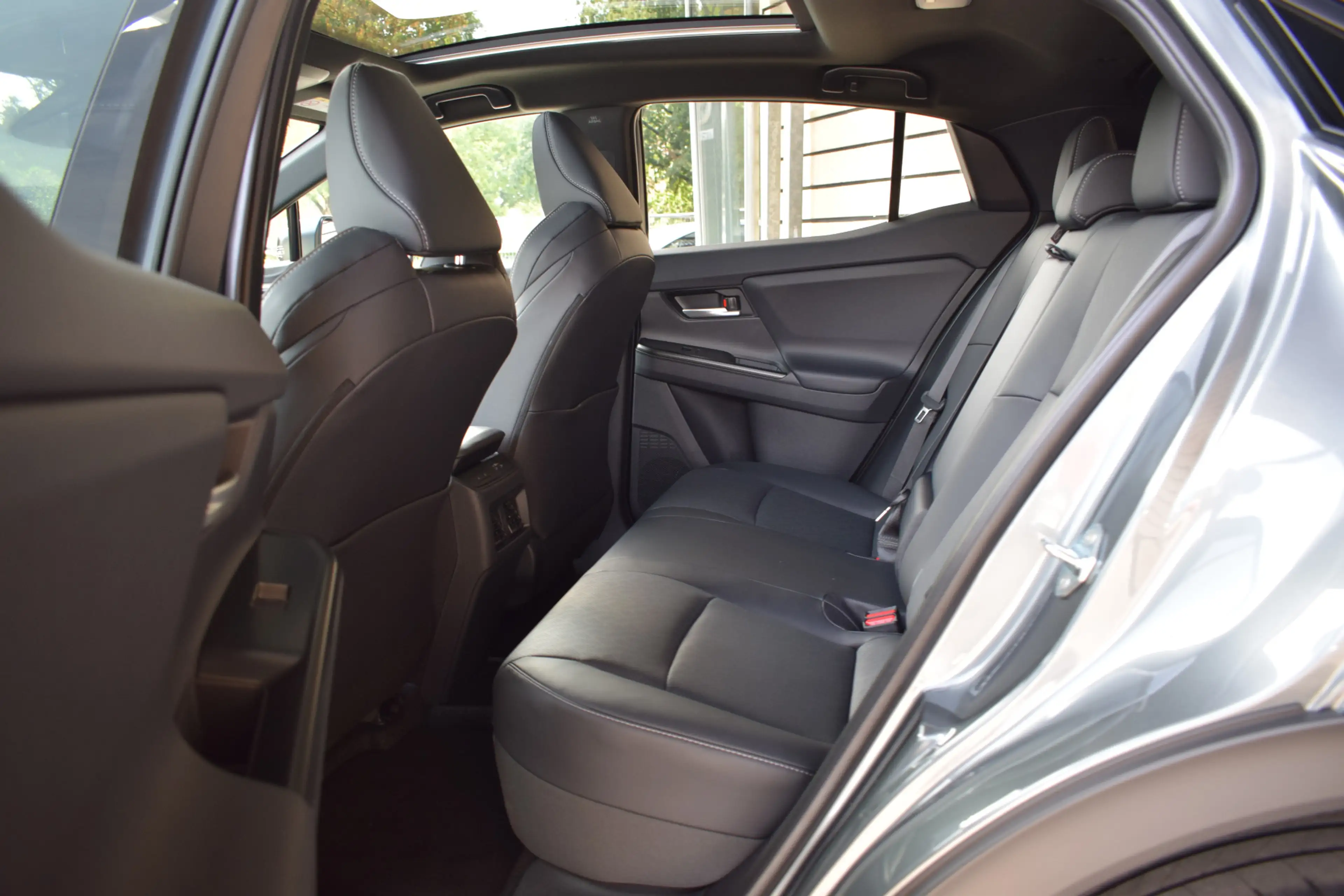 Subaru Uncharted 4E-xperience+ AWD 77 kWh - Diverse uitvoeringen en — photo 13