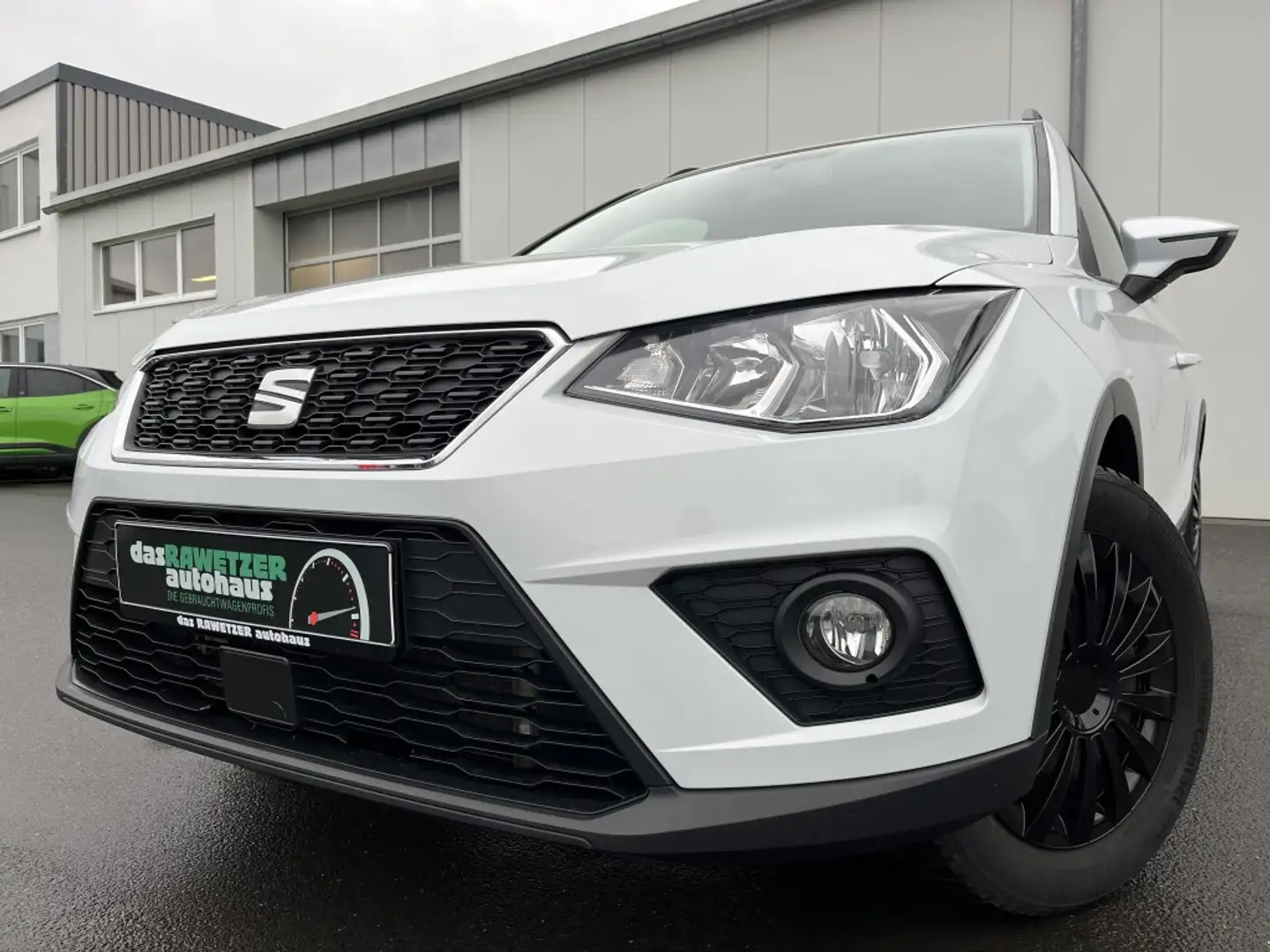SEAT Arona 1.6 TDI Style 94€ m. 20% Anzahlung Navi DAB SHZ Weiß - 1