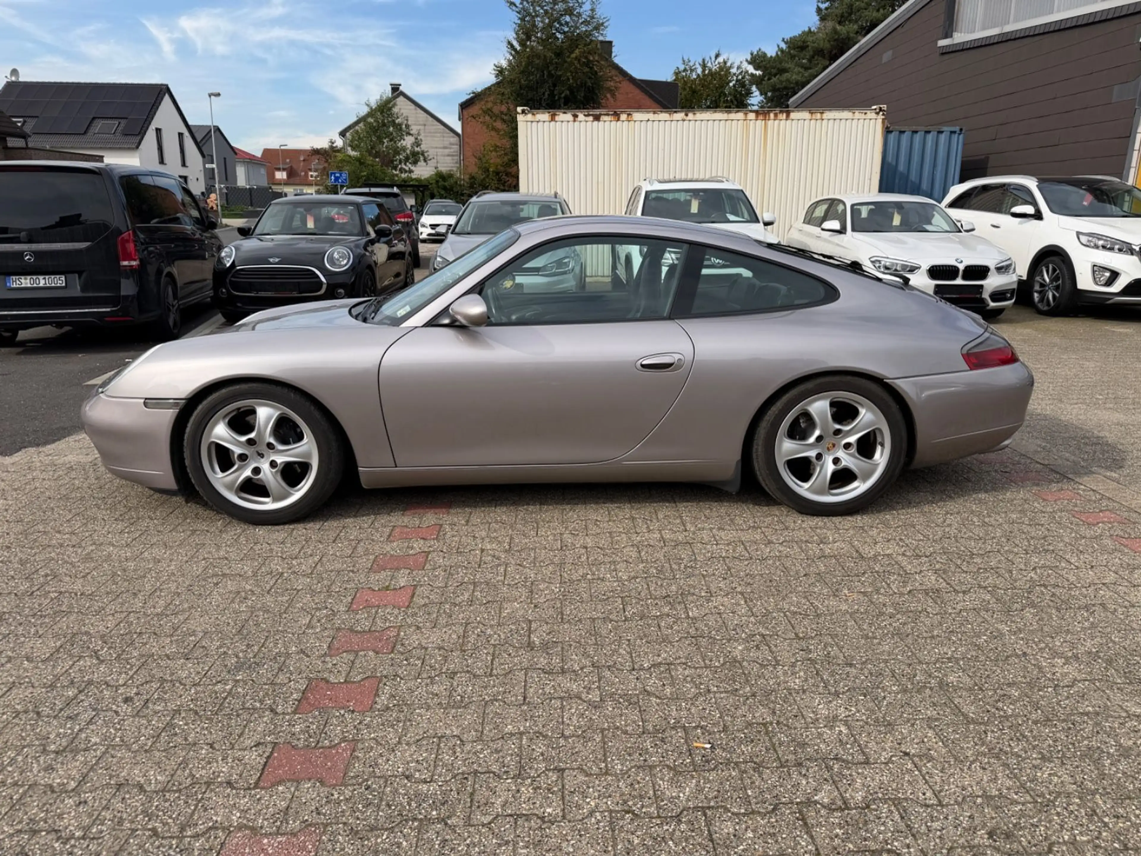 Porsche 996 Carrera Coupé 3,4 HANDSCHALTER 2HD DE FAHRZG — photo 8