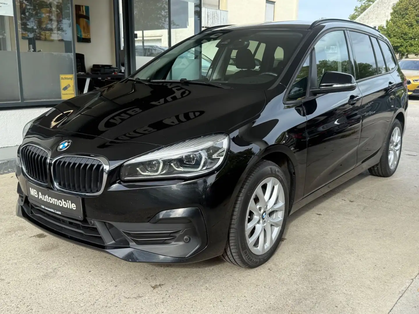 BMW 220 *7-SITZER*LED*AHK Schwarz - 1