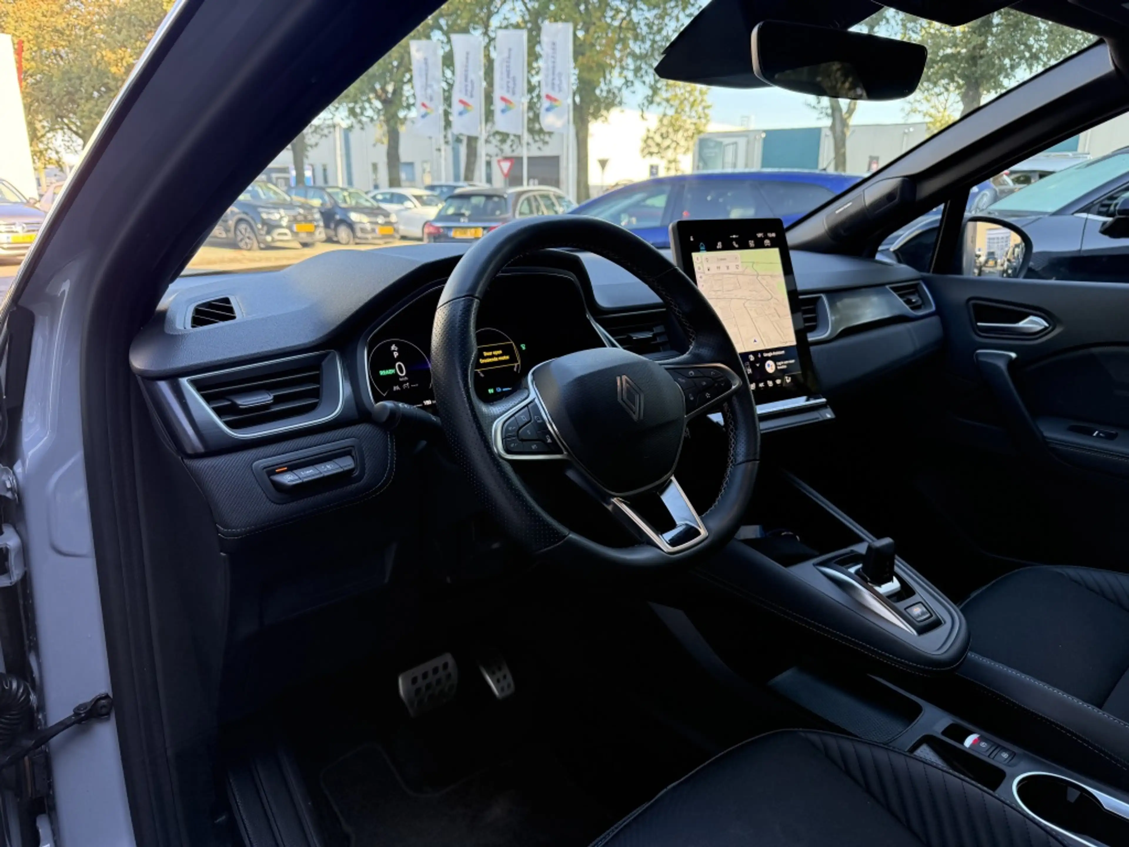 Renault Captur 1.8 ET fh160 espirit alpine pano/Harman Kardon — photo 2