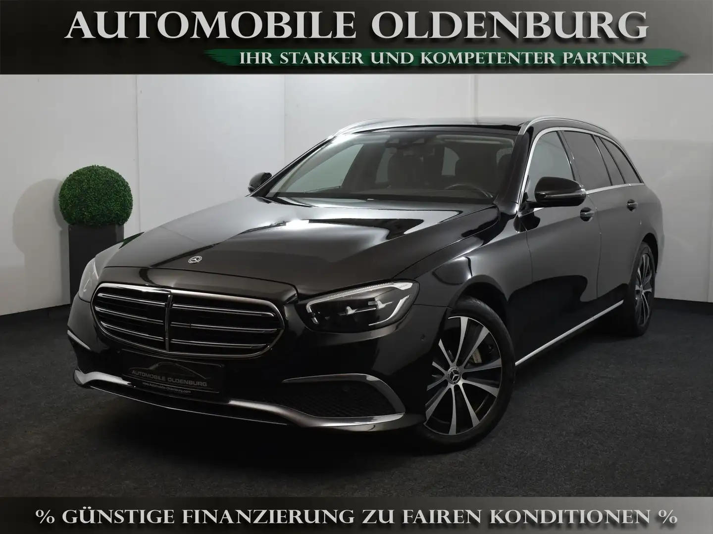 Mercedes-Benz E 300 de T Exclusive / Avantgarde *Distro+*Pano* Schwarz - 1