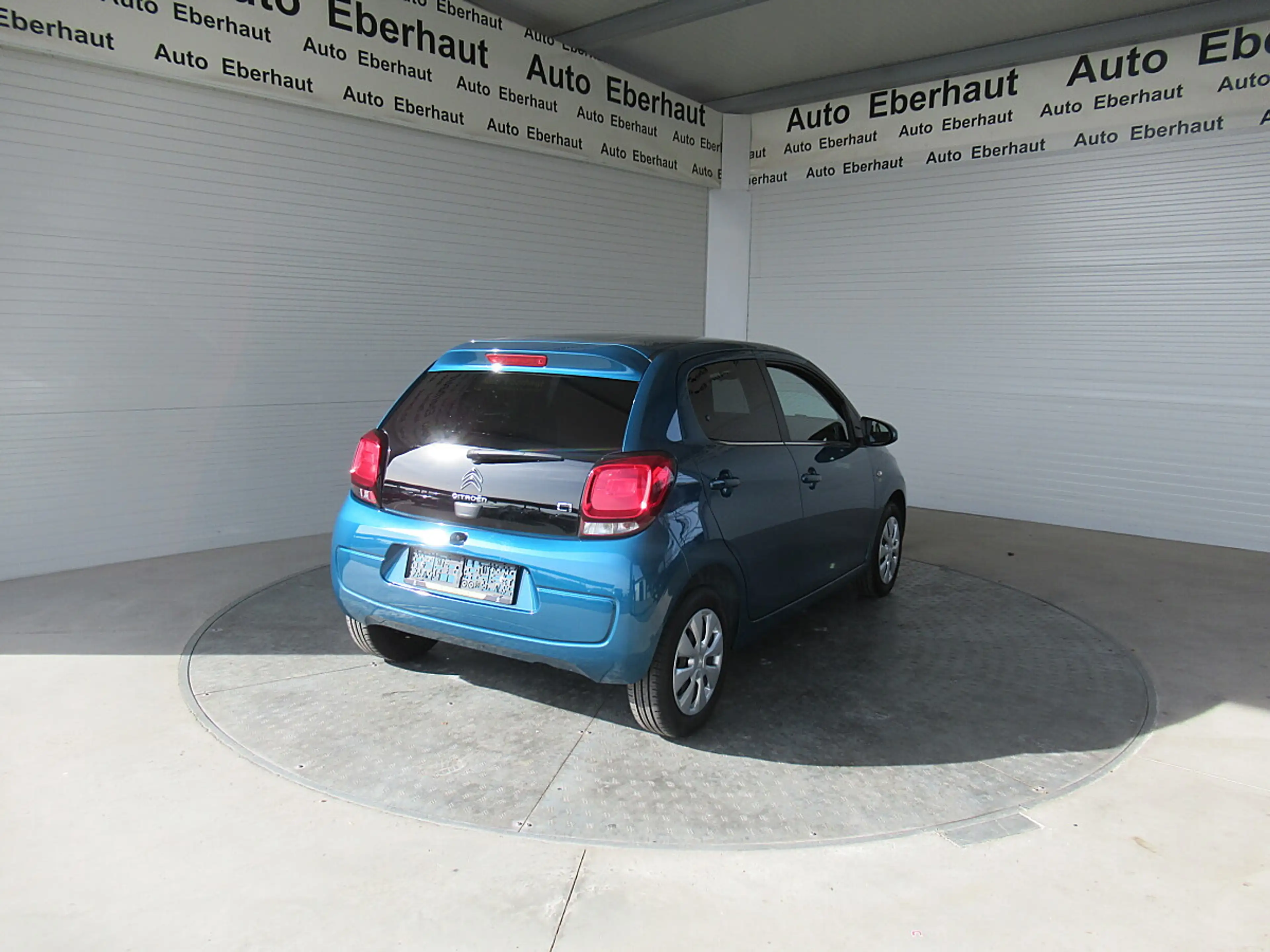 Citroen C1 VTi 72 manuell Shine *Klimaanlage *dunkle Schei... — photo 5