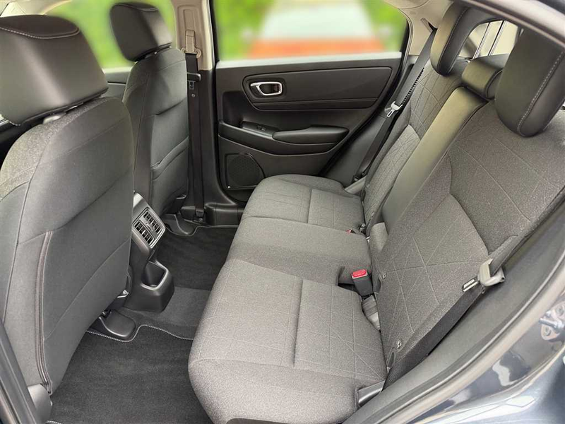Honda HR-V 1.5 Elegance Hybrid   Navi*SHZ*PDC*Kamera*Isofix*L — photo 15