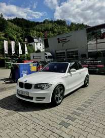 BMW 1er Cabrio E88 | Scheckheft gepflegt | 2. Hand
