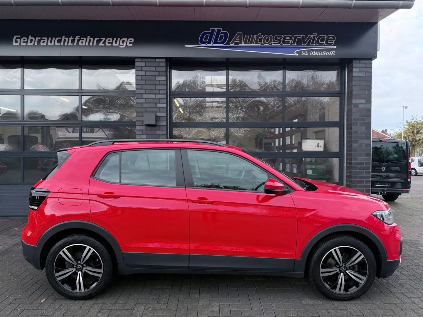 Volkswagen T-Cross SHZ AHK Navigation Rot - 1