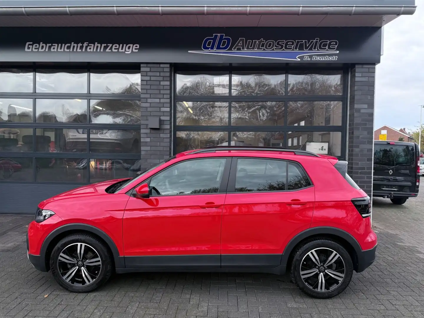 Volkswagen T-Cross SHZ AHK Navigation Rot - 2