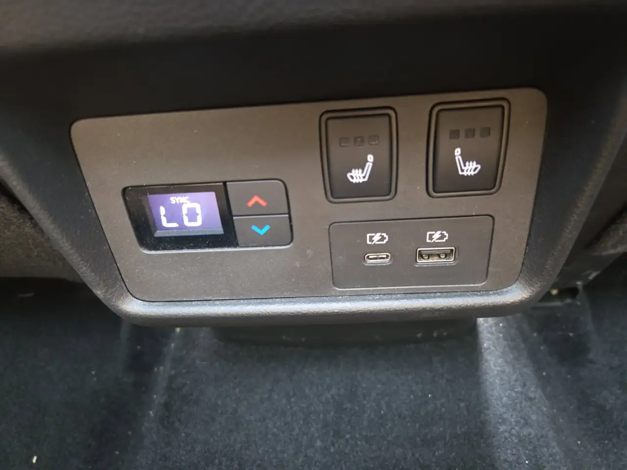 Nissan Rogue photo Nissan Rogue