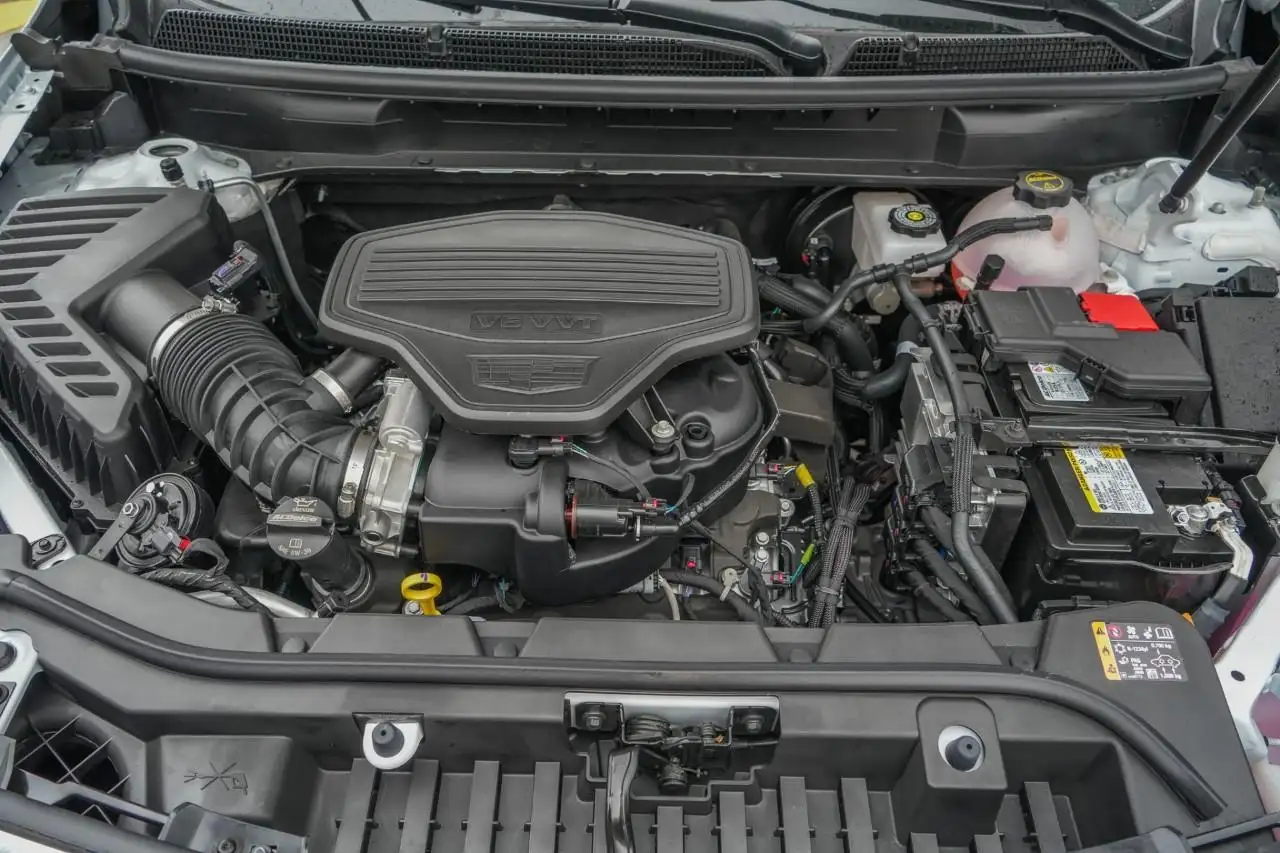 Cadillac XT5 снимка Cadillac XT5