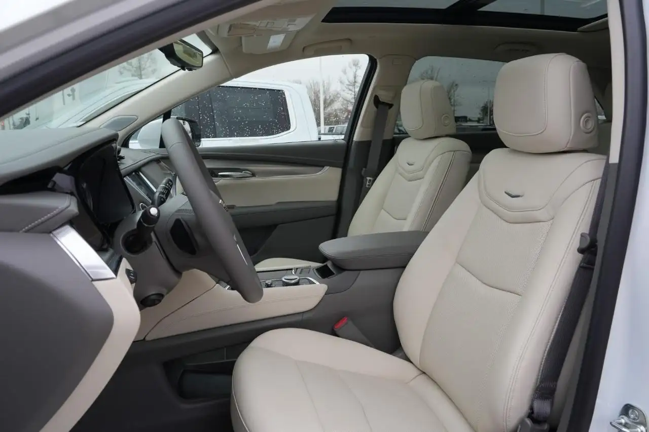 Cadillac XT5 снимка Cadillac XT5