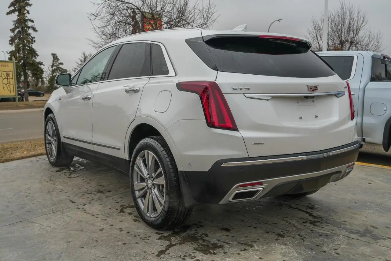 Cadillac XT5 снимка Cadillac XT5