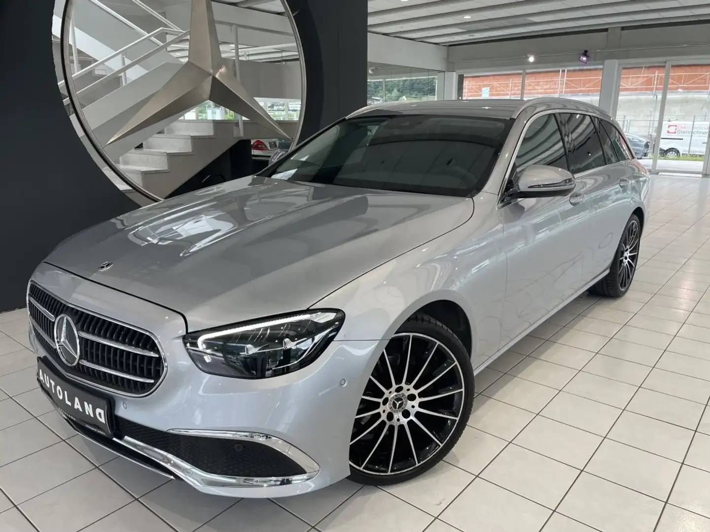 Mercedes-Benz E 220 d T-Modell Automatk Mwst. und Nova ausweisbar! Silber - 2