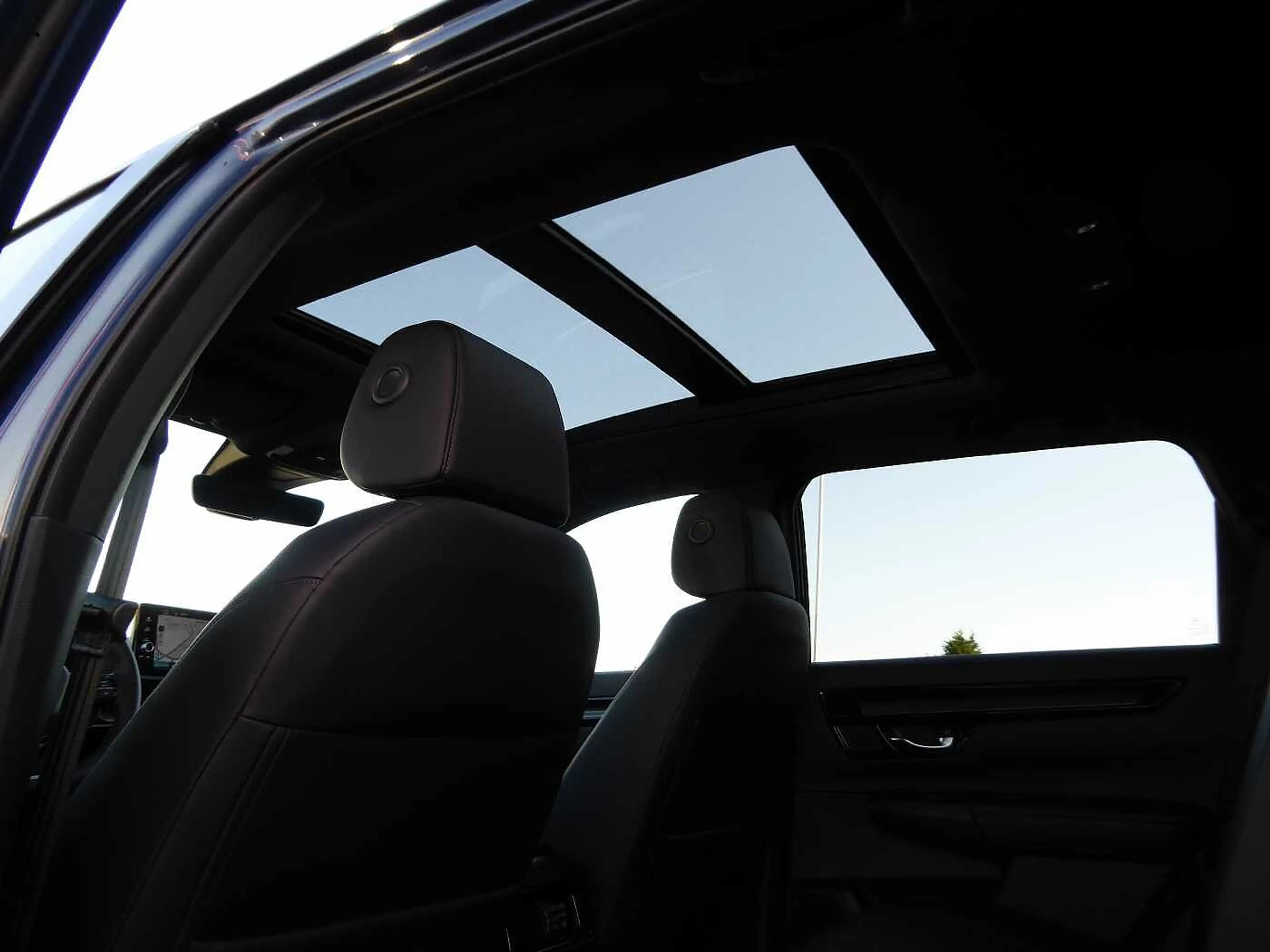 Honda CR-V Plug in Hybrid e:PHEV 2.0 Advance Tech — photo 11