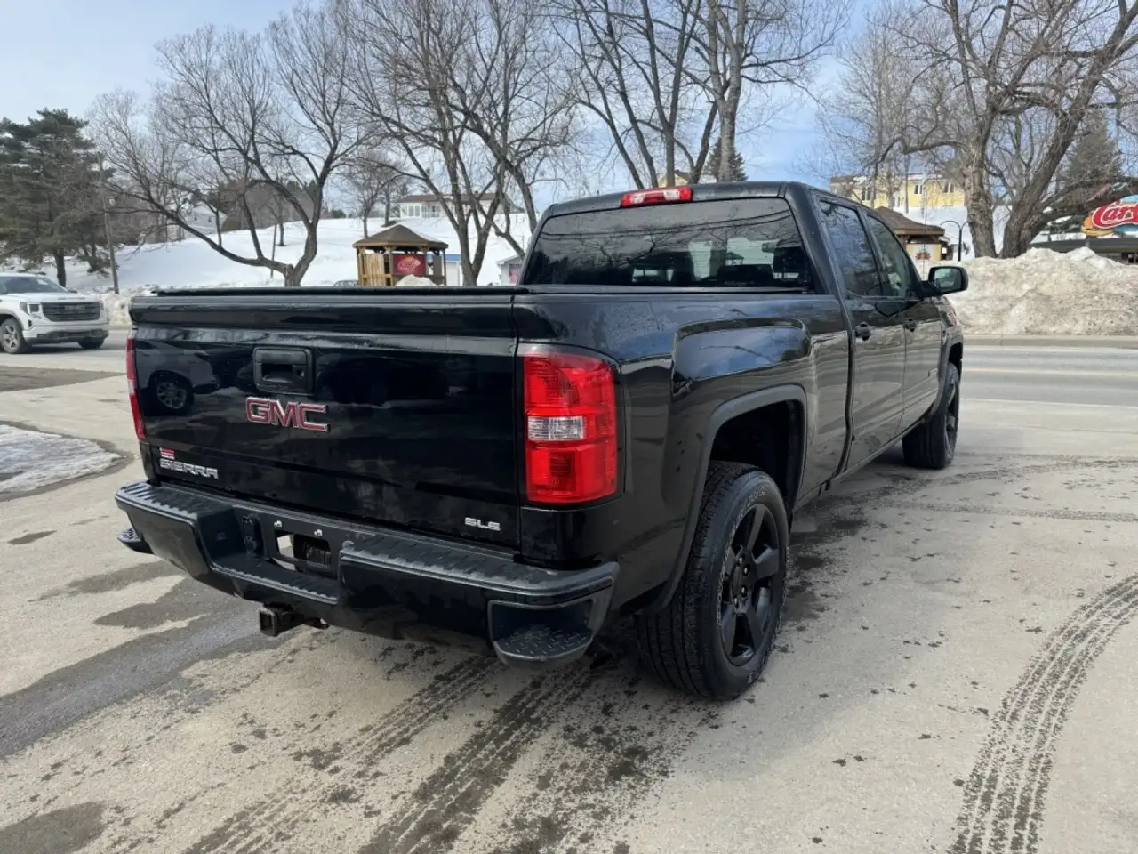 GMC Sierra 1500 снимка GMC Sierra 1500