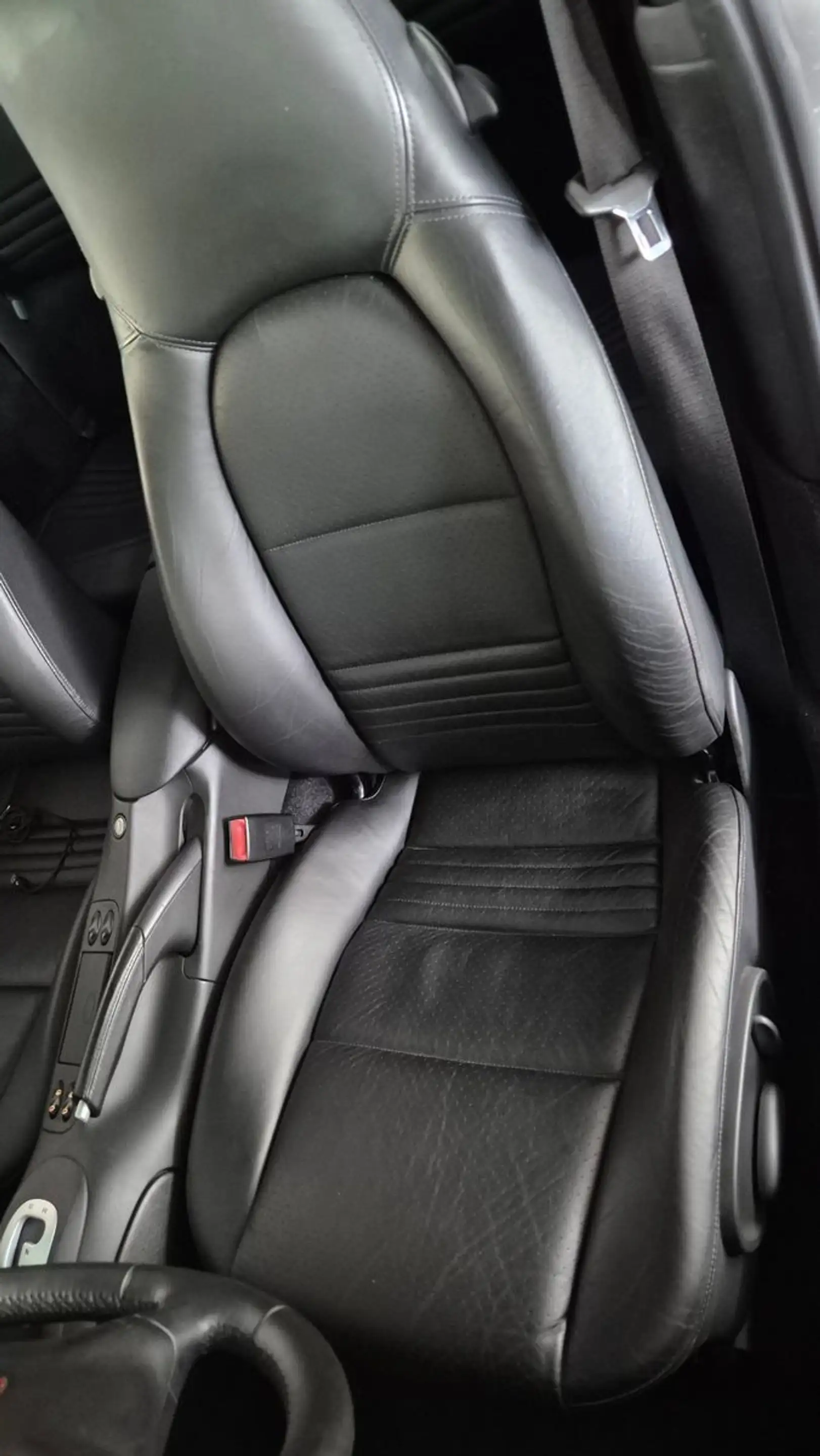 Porsche 996 Carrera Coupé — photo 14