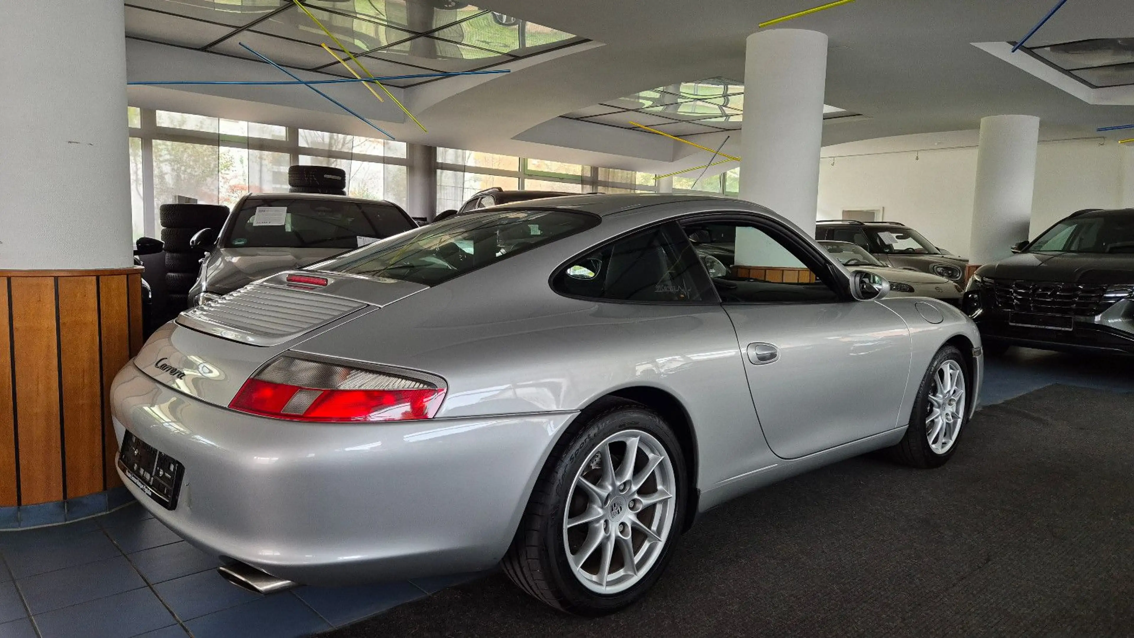 Porsche 996 Carrera Coupé — photo 6