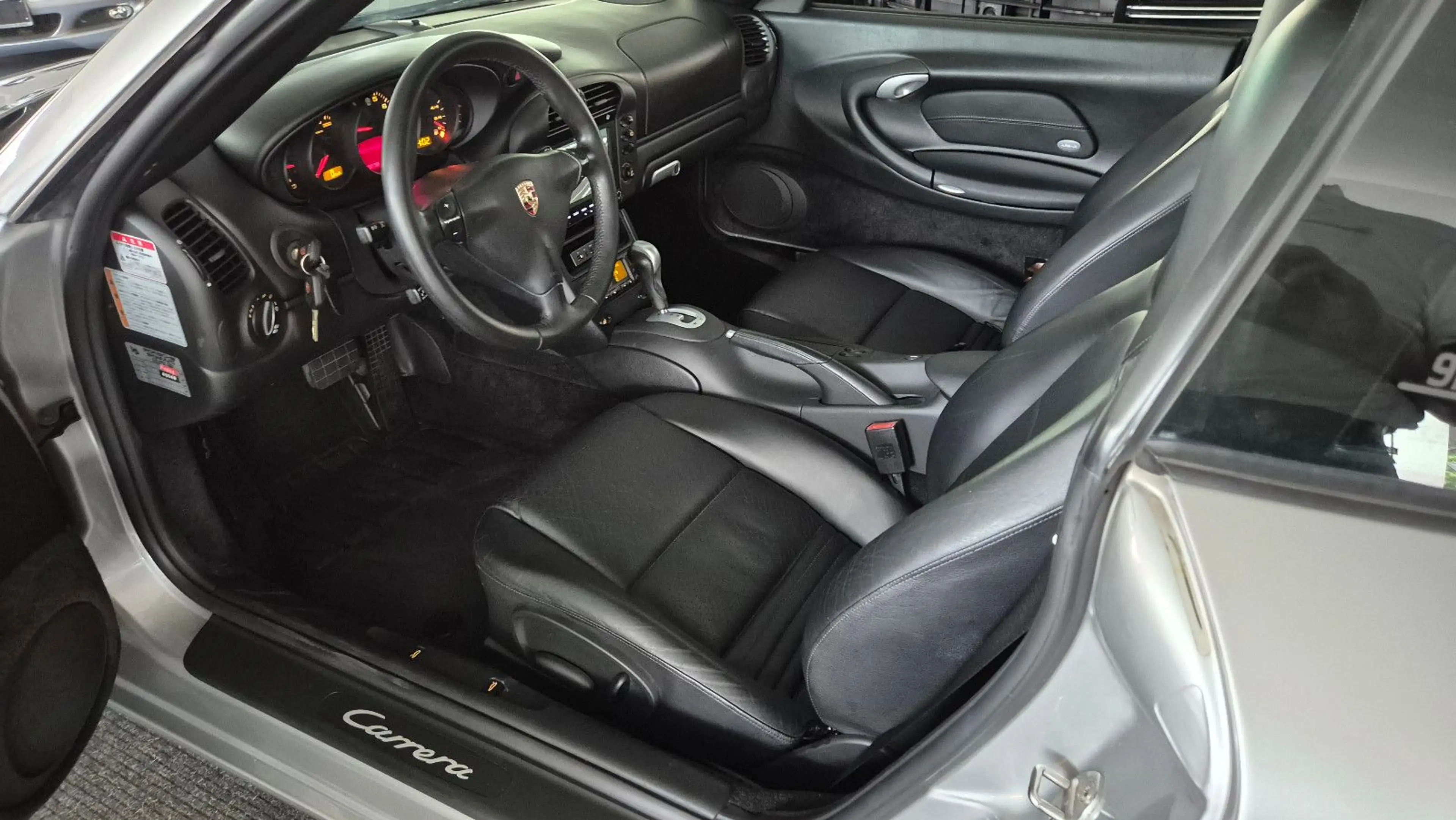 Porsche 996 Carrera Coupé — photo 13