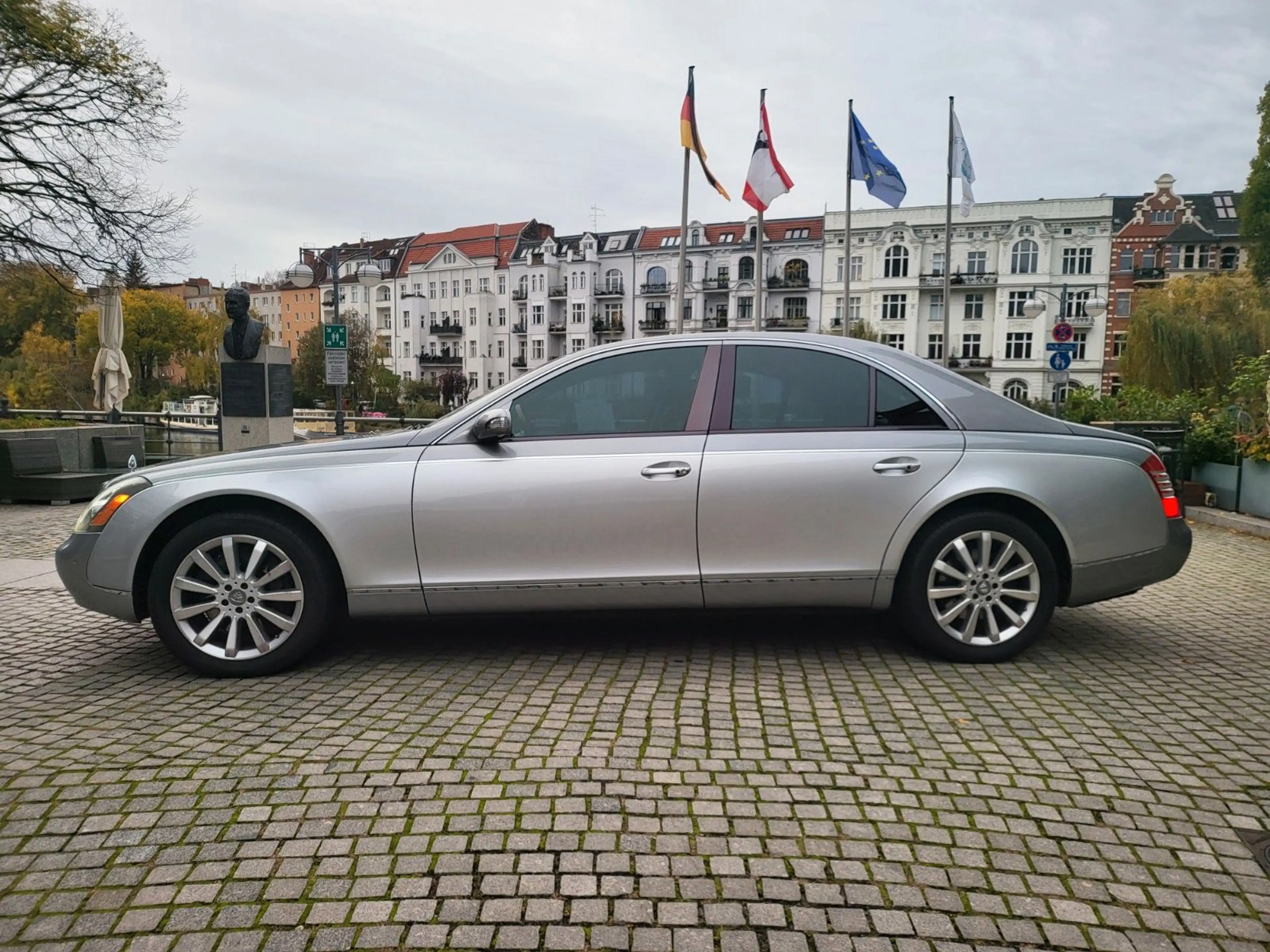 Maybach 57 VOLL+1HAND+DuoTone+1OF300+NeuPreis=685.000€ — photo 3