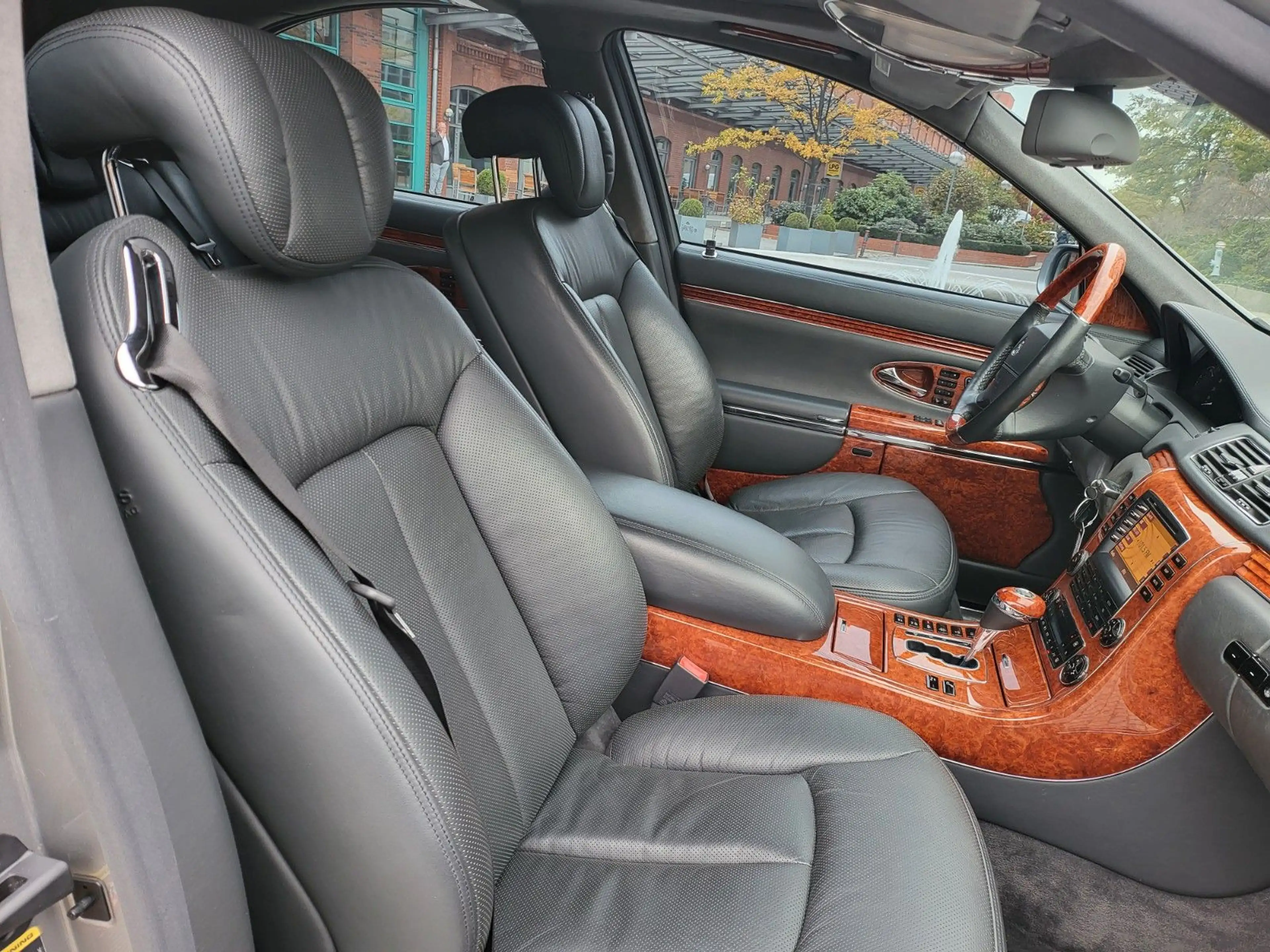 Maybach 57 VOLL+1HAND+DuoTone+1OF300+NeuPreis=685.000€ — photo 15