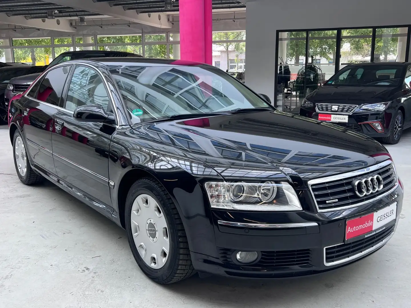 Audi A8 3.7 quattro Leder+Navi+PDC Noir - 2