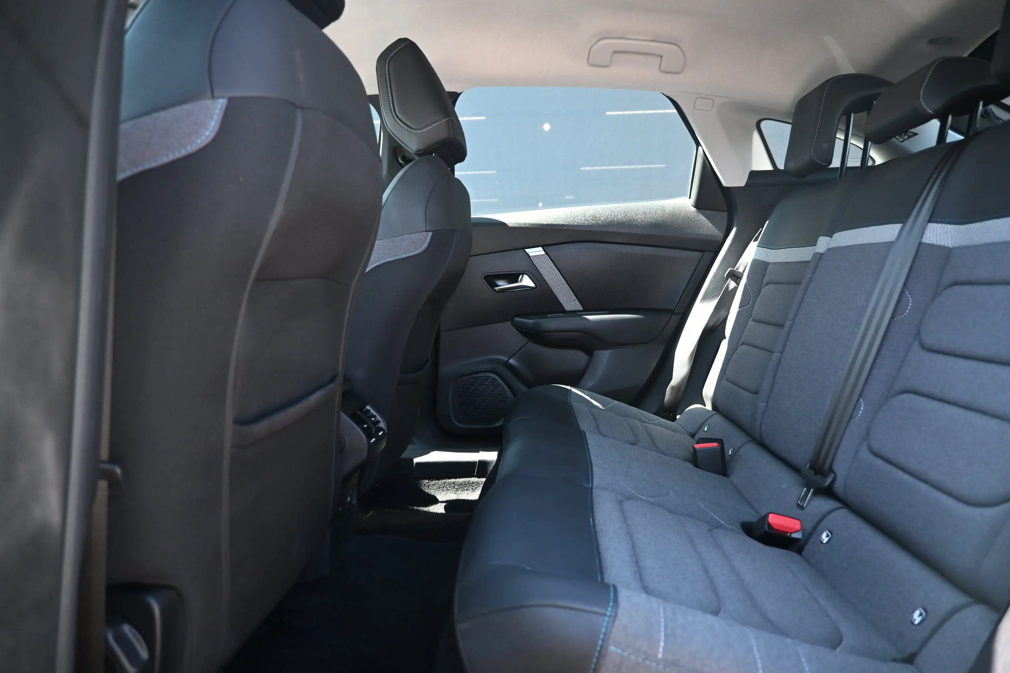 Citroen E-C4 Electric You 50 kWh 3 Fase 98%SOH! | Navigatie by App | Ach — photo 9