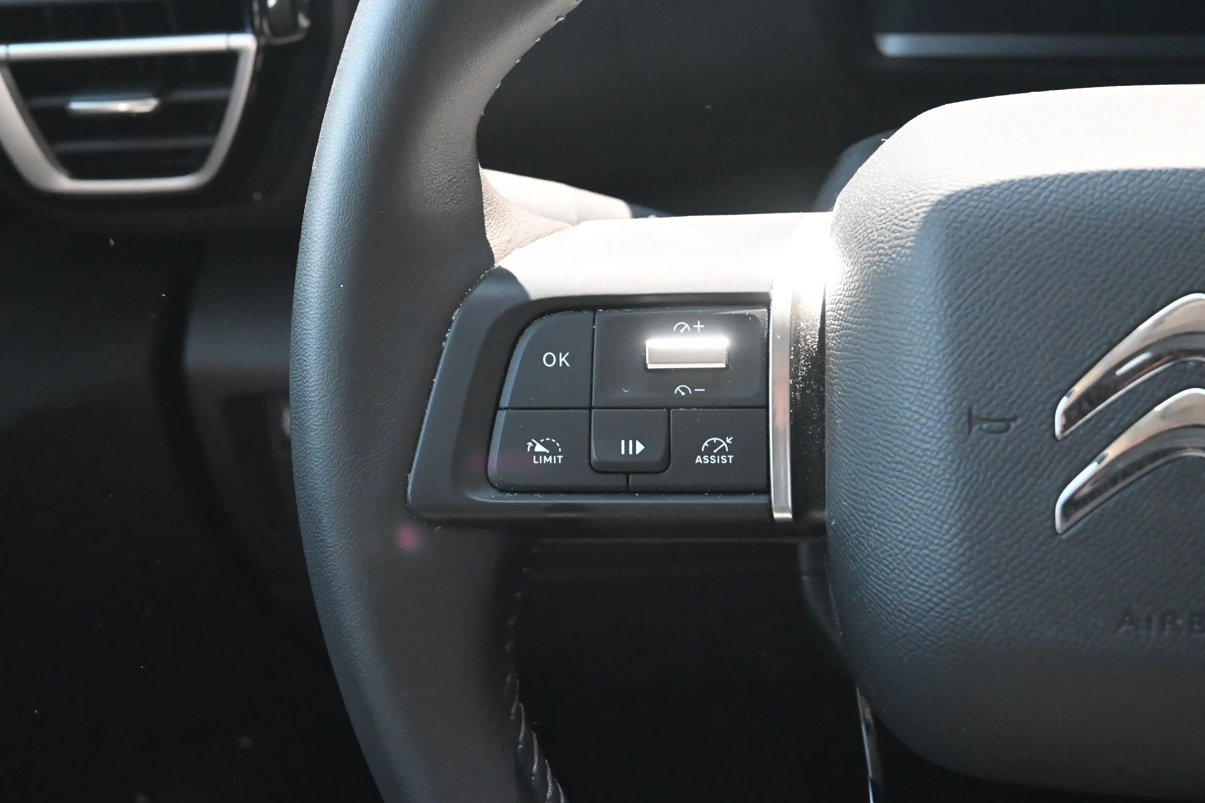 Citroen E-C4 Electric You 50 kWh 3 Fase 98%SOH! | Navigatie by App | Ach — photo 13