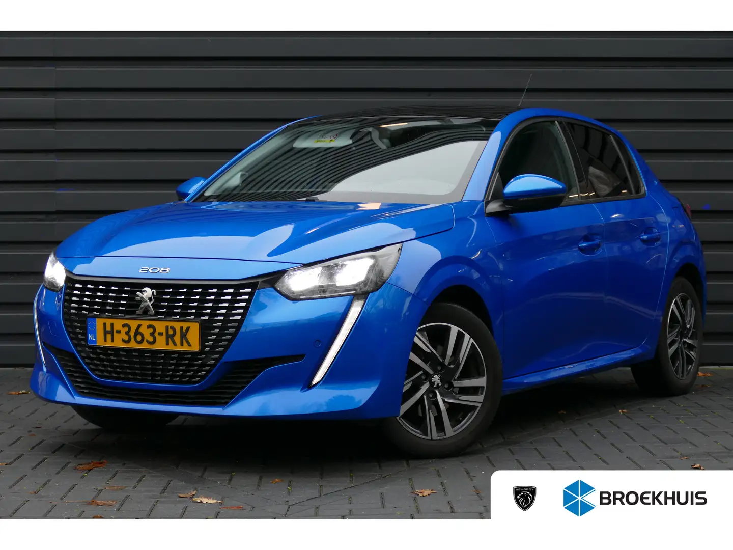 Peugeot 208 1.2 PURETECH 100PK 5-DRS ALLURE / NAVI / LED / PDC Blauw - 1