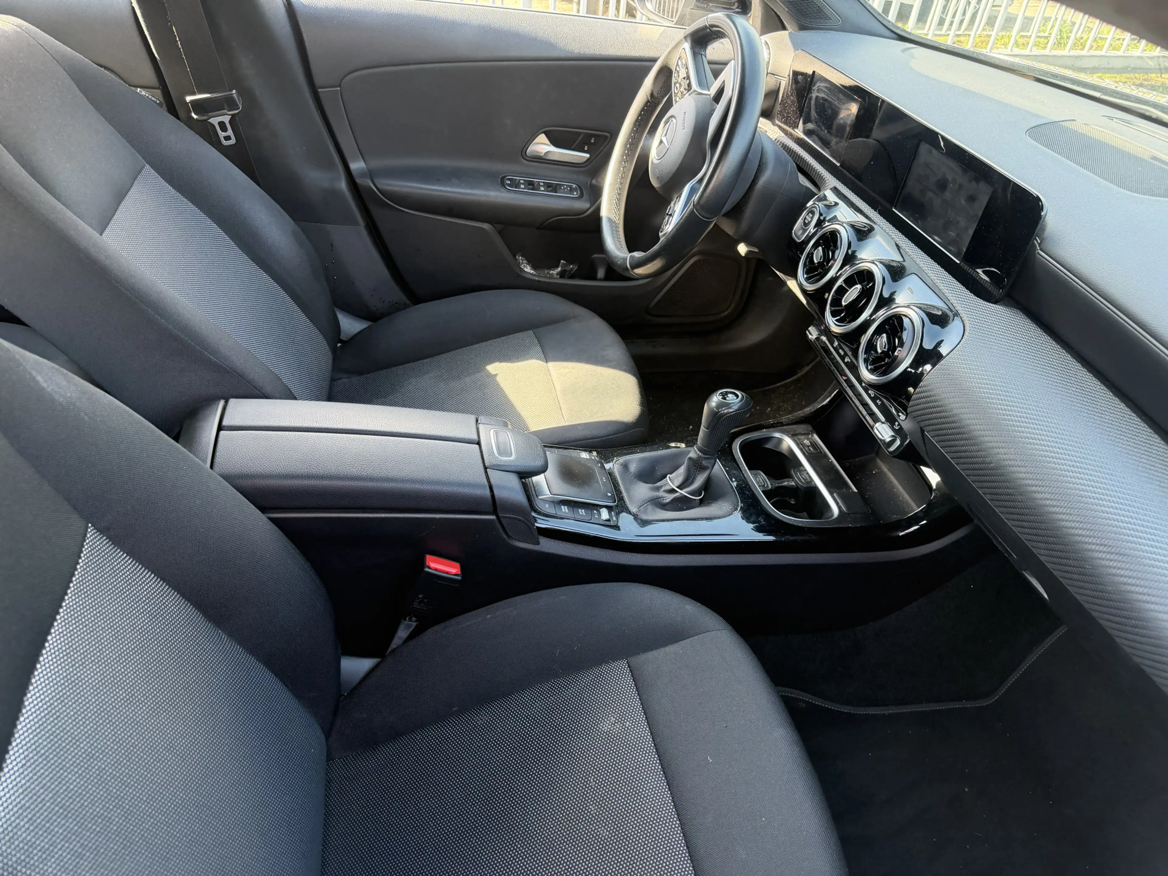 Mercedes-Benz CLA 180 Shooting Brake d Business Line — photo 8