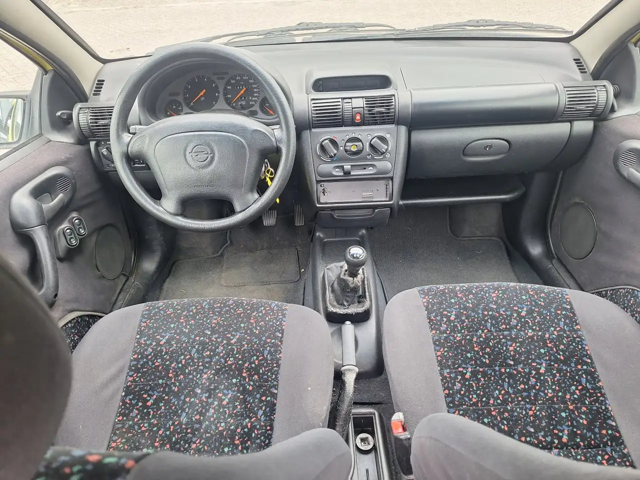 Opel Tigra 1.4i-16V / Super leuke klassieker / APK nov 2026, foto 6