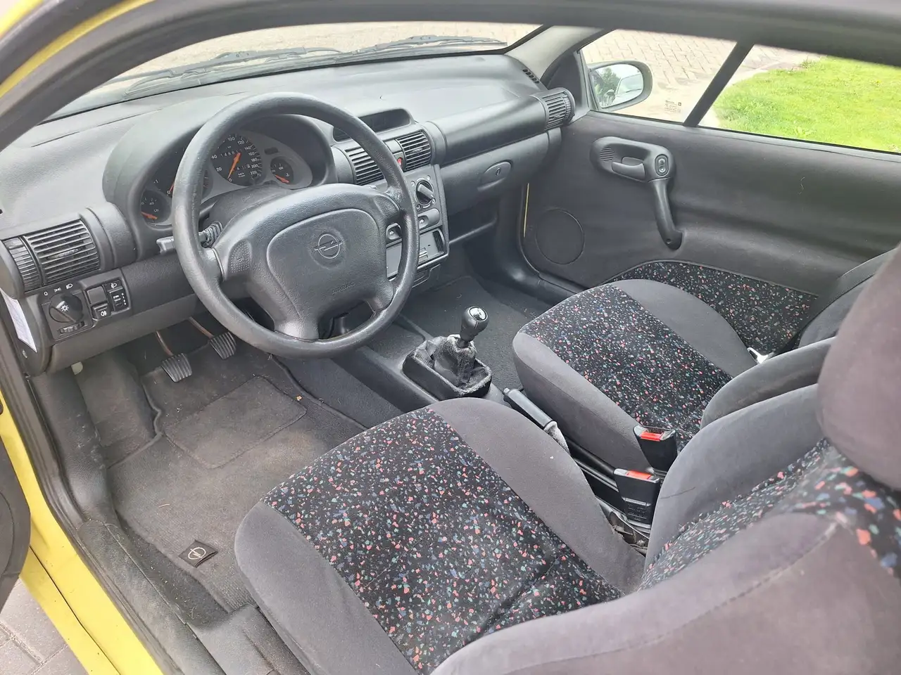 Opel Tigra 1.4i-16V / Super leuke klassieker / APK nov 2026, foto 7