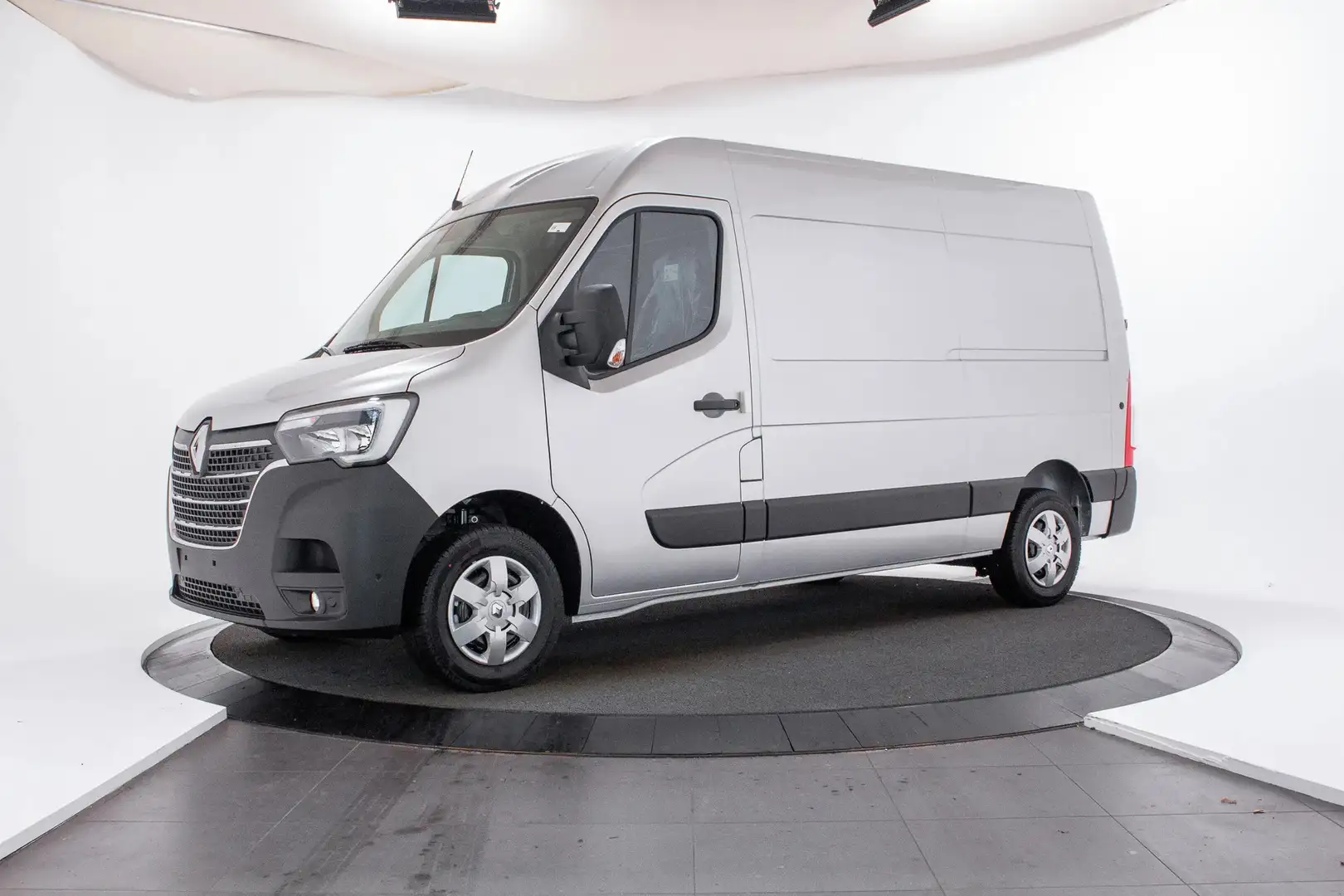 Renault Master 2.3 DCI L2H2 135PK Work Edition | Pack Driving 4 S Grijs - 1