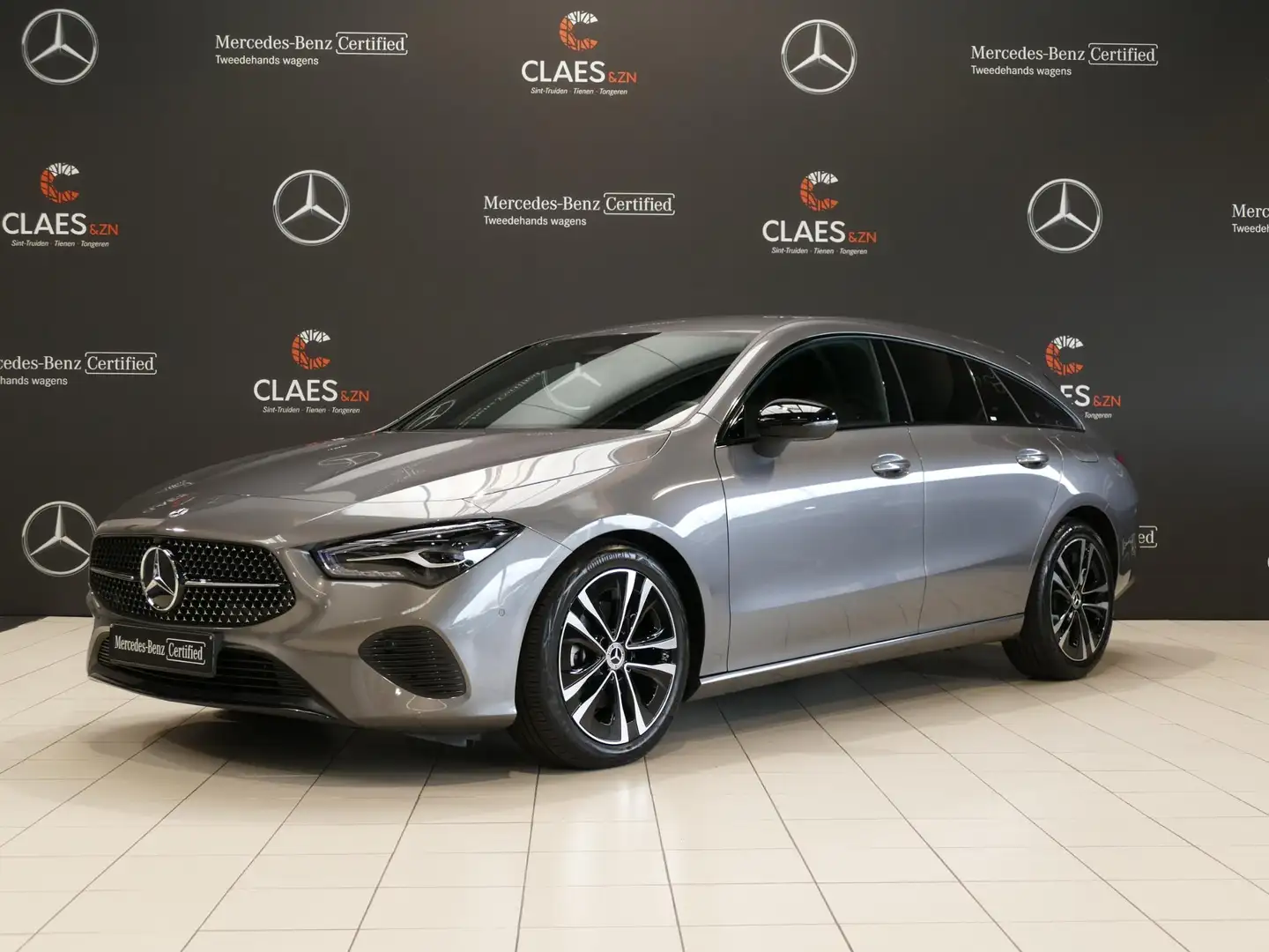 Mercedes-Benz CLA 180 Shooting Brake DOS 7992 Gris - 1