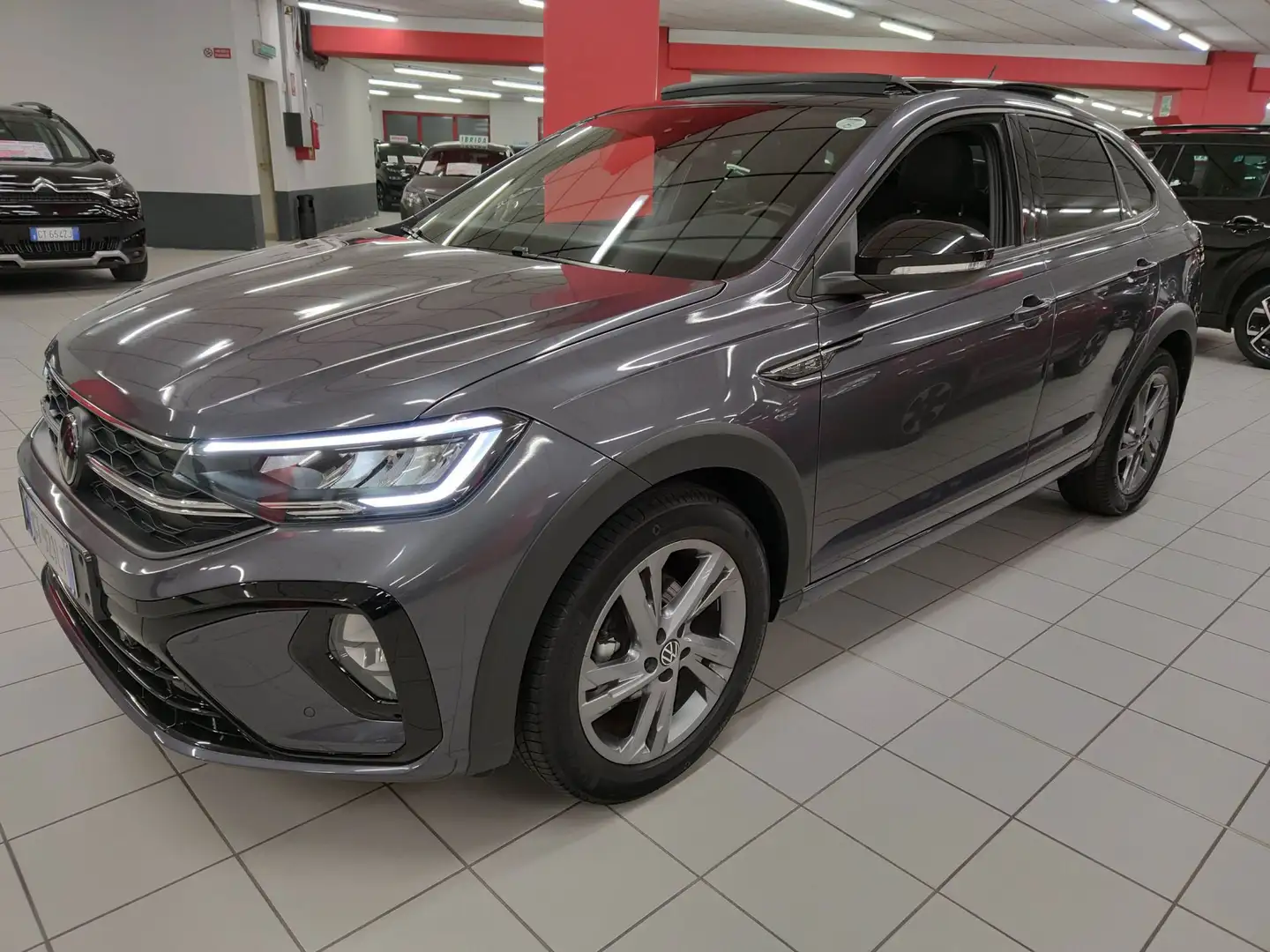 Volkswagen Taigo 1.0 TSI 110cv DSG R-Line Automatica SUPER PROMO Gris - 1