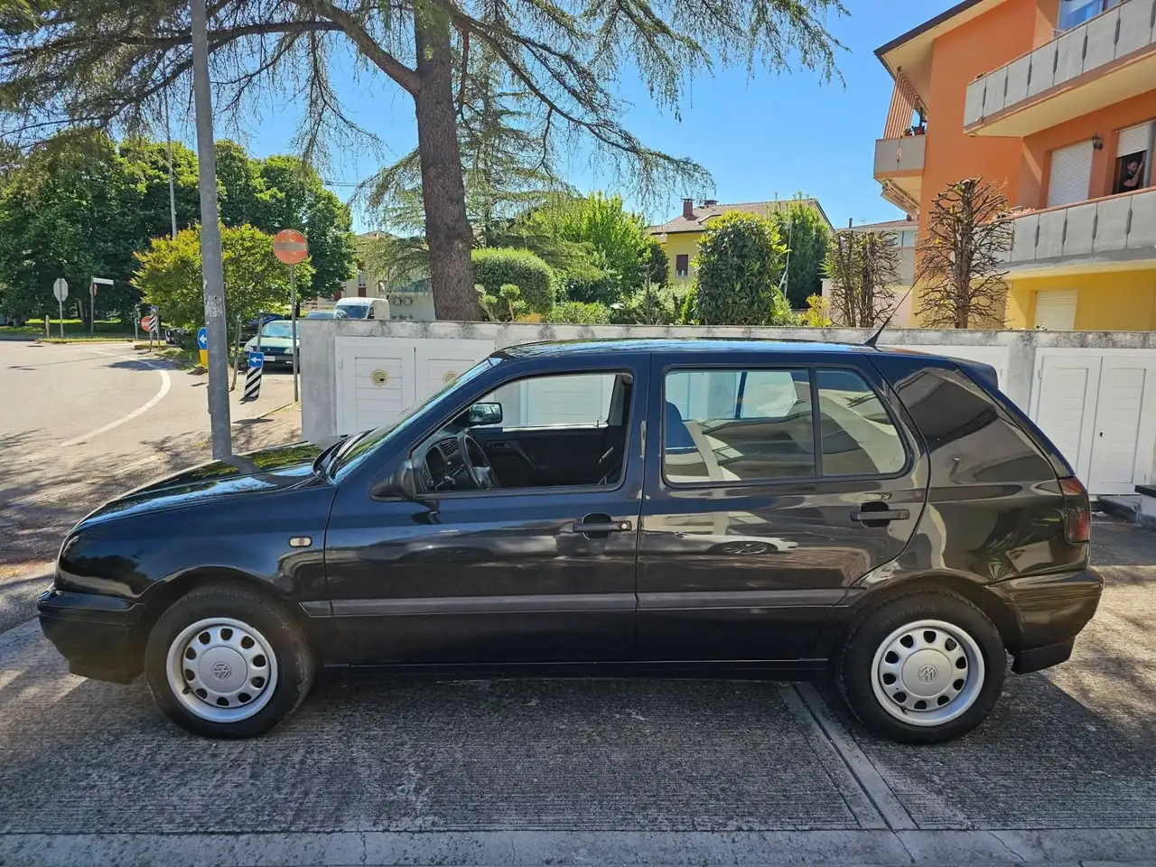 Volkswagen Golf 5p 1.9 tdi Movie Air - tagliandata, foto 2