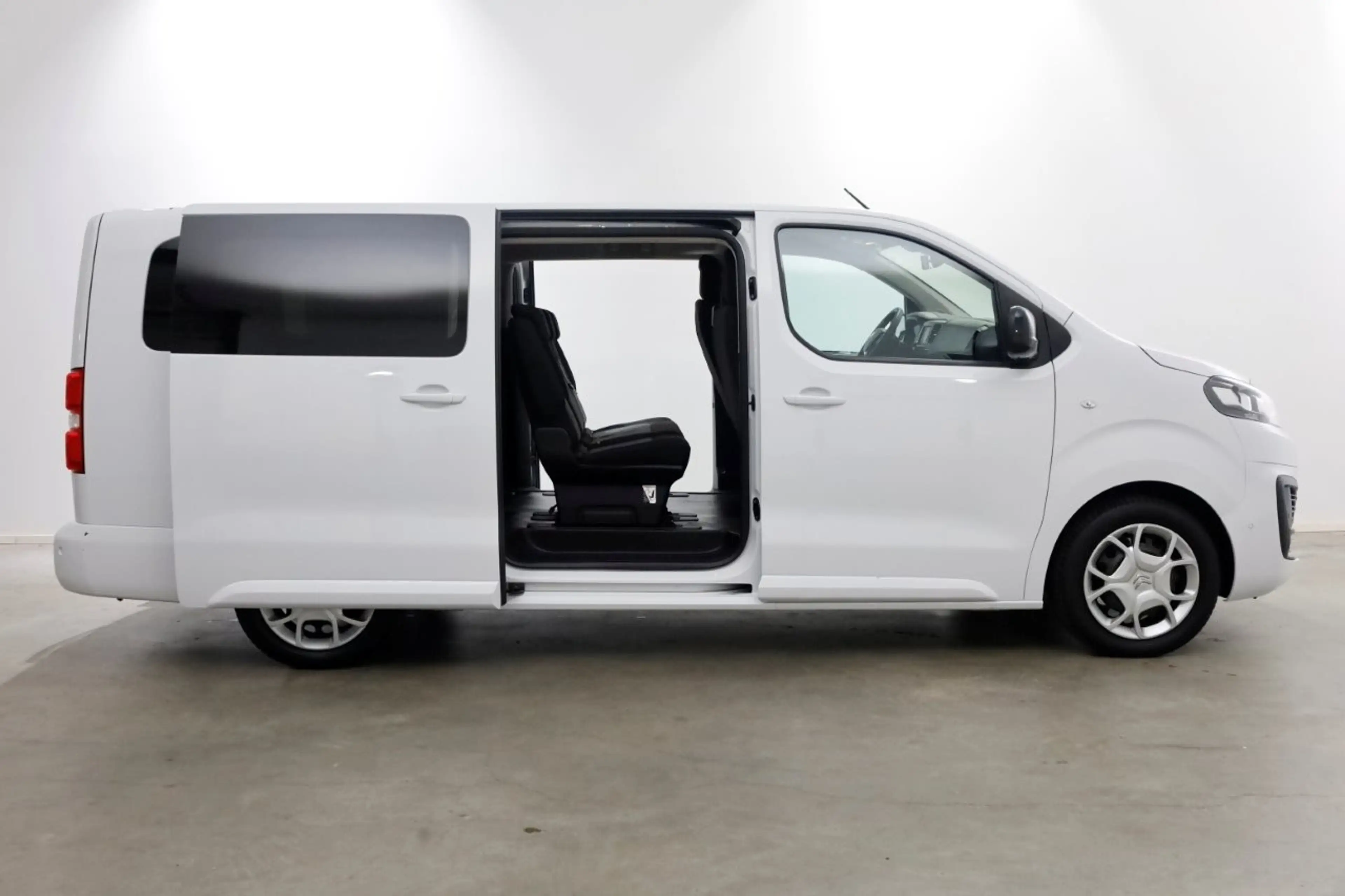 Citroen Spacetourer e-Jumpy 75 kWh L3 Rolstoelbus 100% Elektrisch Snel — photo 17