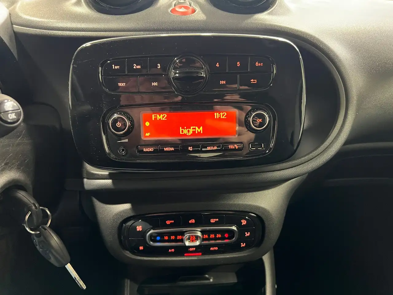 smart forTwo 2021 — фото 12