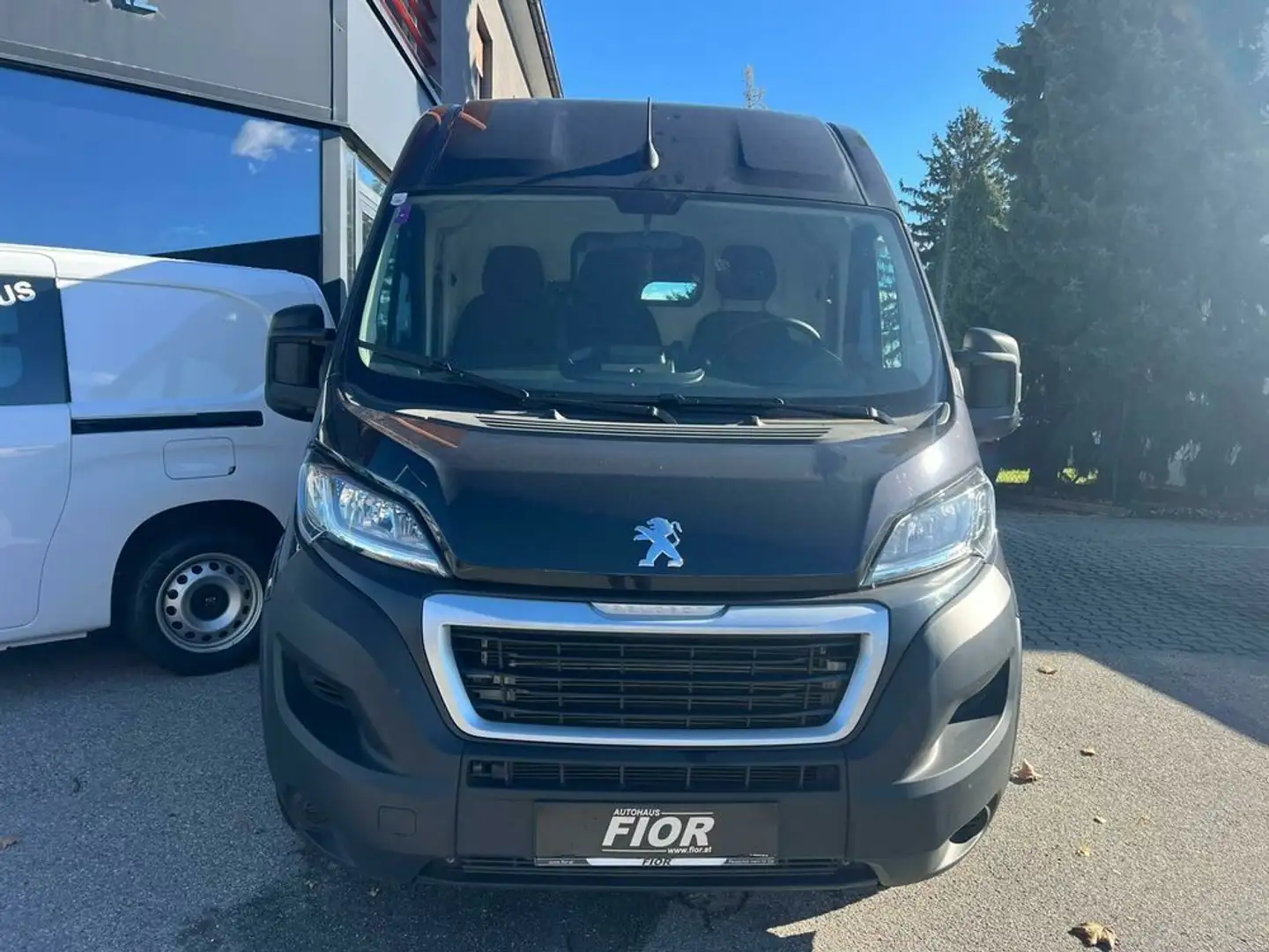 Peugeot Boxer Boxer 35+ L2H2 BlueHDi 140 S&S STANDHEIZUNG (G2... Schwarz - 2