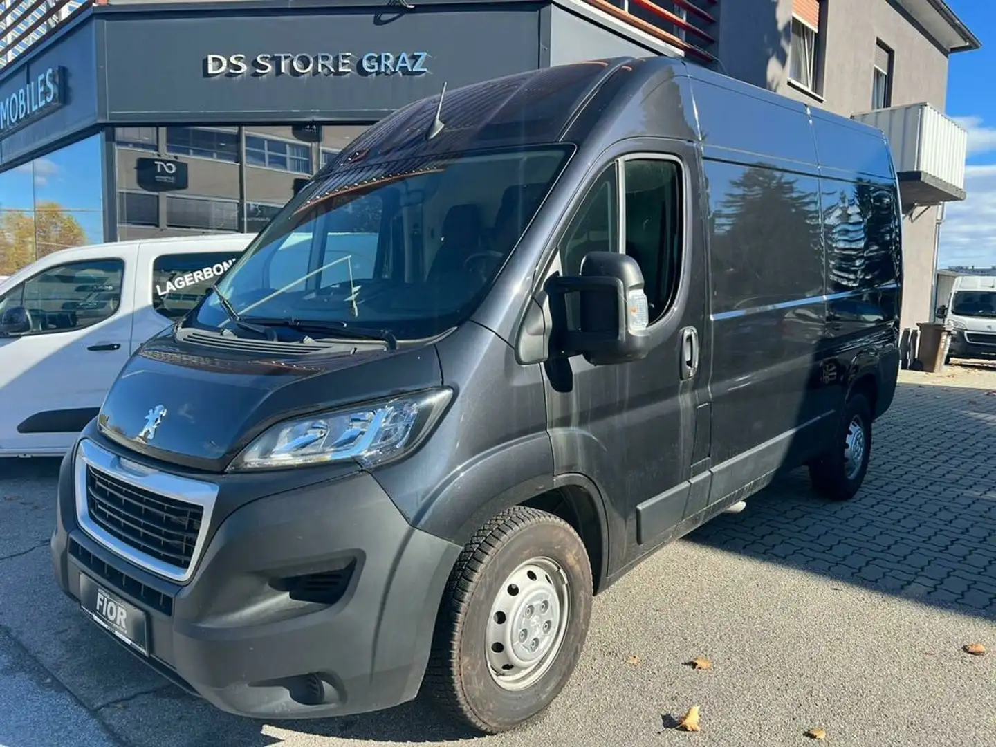 Peugeot Boxer Boxer 35+ L2H2 BlueHDi 140 S&S STANDHEIZUNG (G2... Schwarz - 1