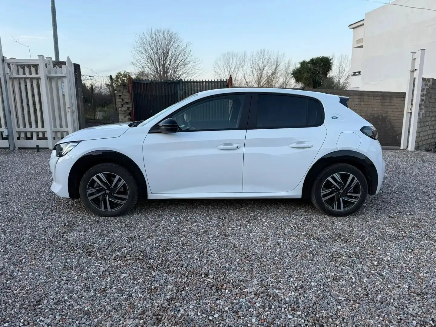 Peugeot 208 e-208 Active 100kW my20 Blanc - 2