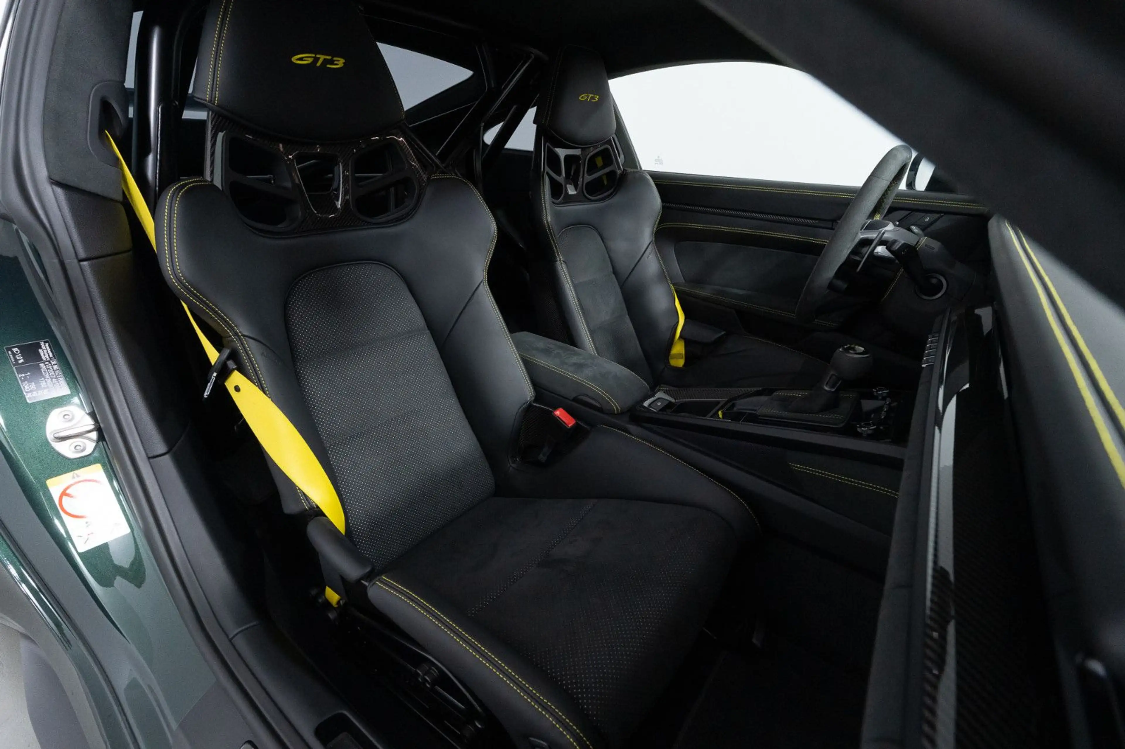 Porsche 911 GT3 (992) — photo 14