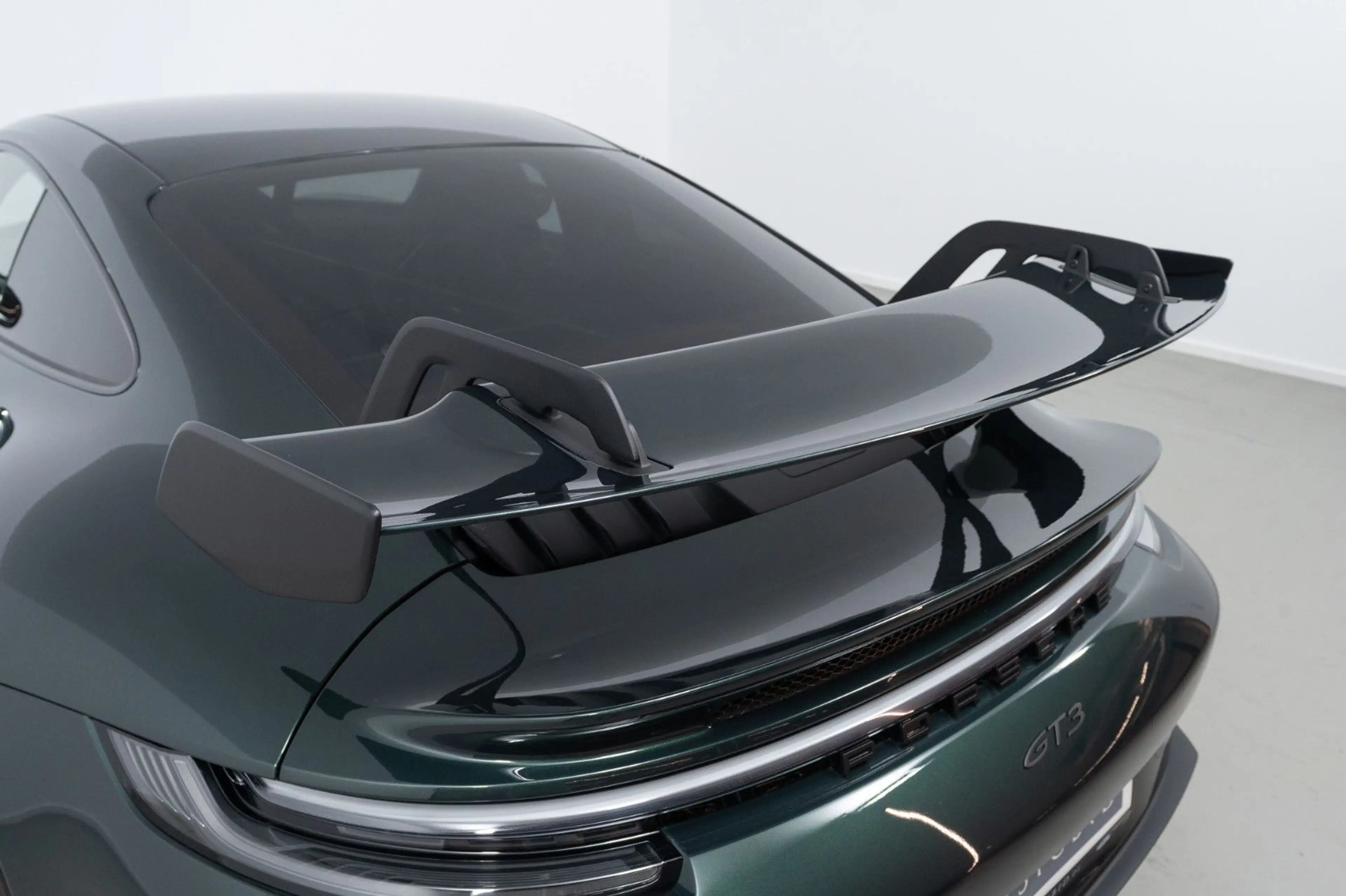 Porsche 911 GT3 (992) — photo 6
