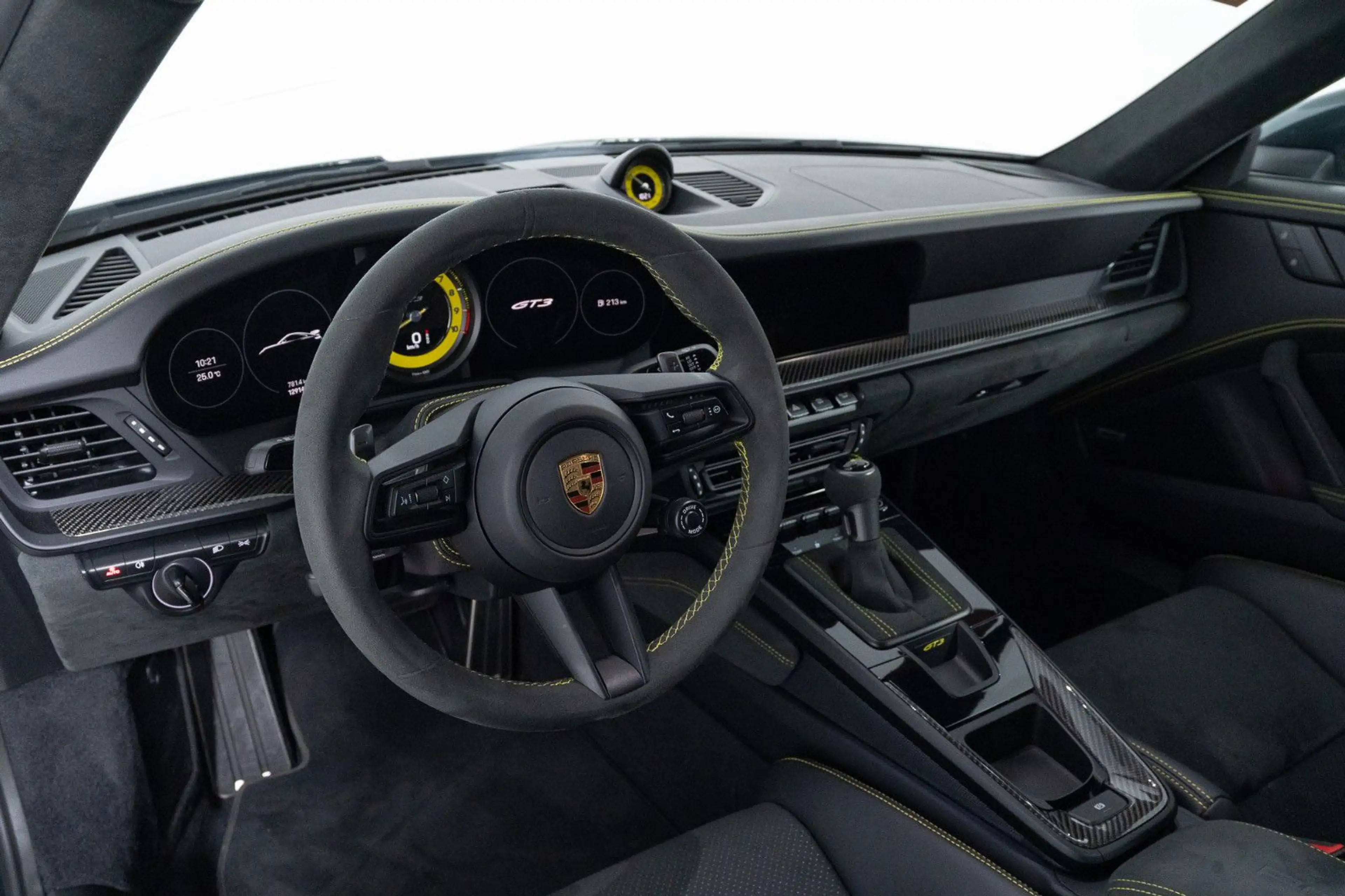 Porsche 911 GT3 (992) — photo 8