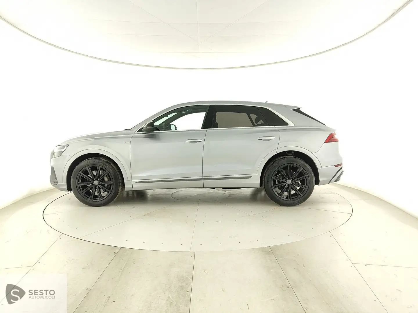 Audi Q8 I 2018 55 3.0 tfsi mhev Sport quattro tiptronic Argento - 2