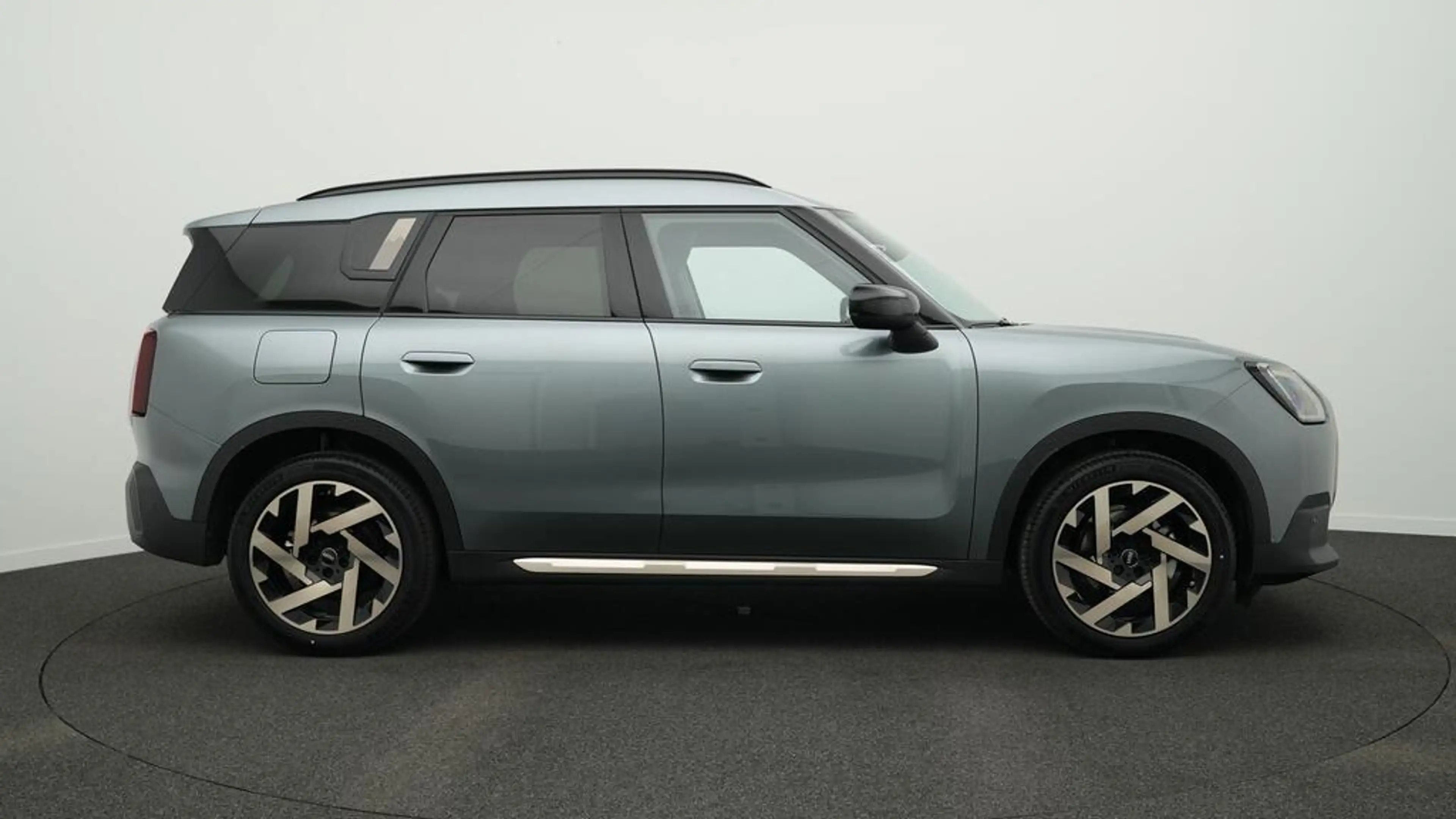 MINI Countryman D Favoured Trim — photo 3