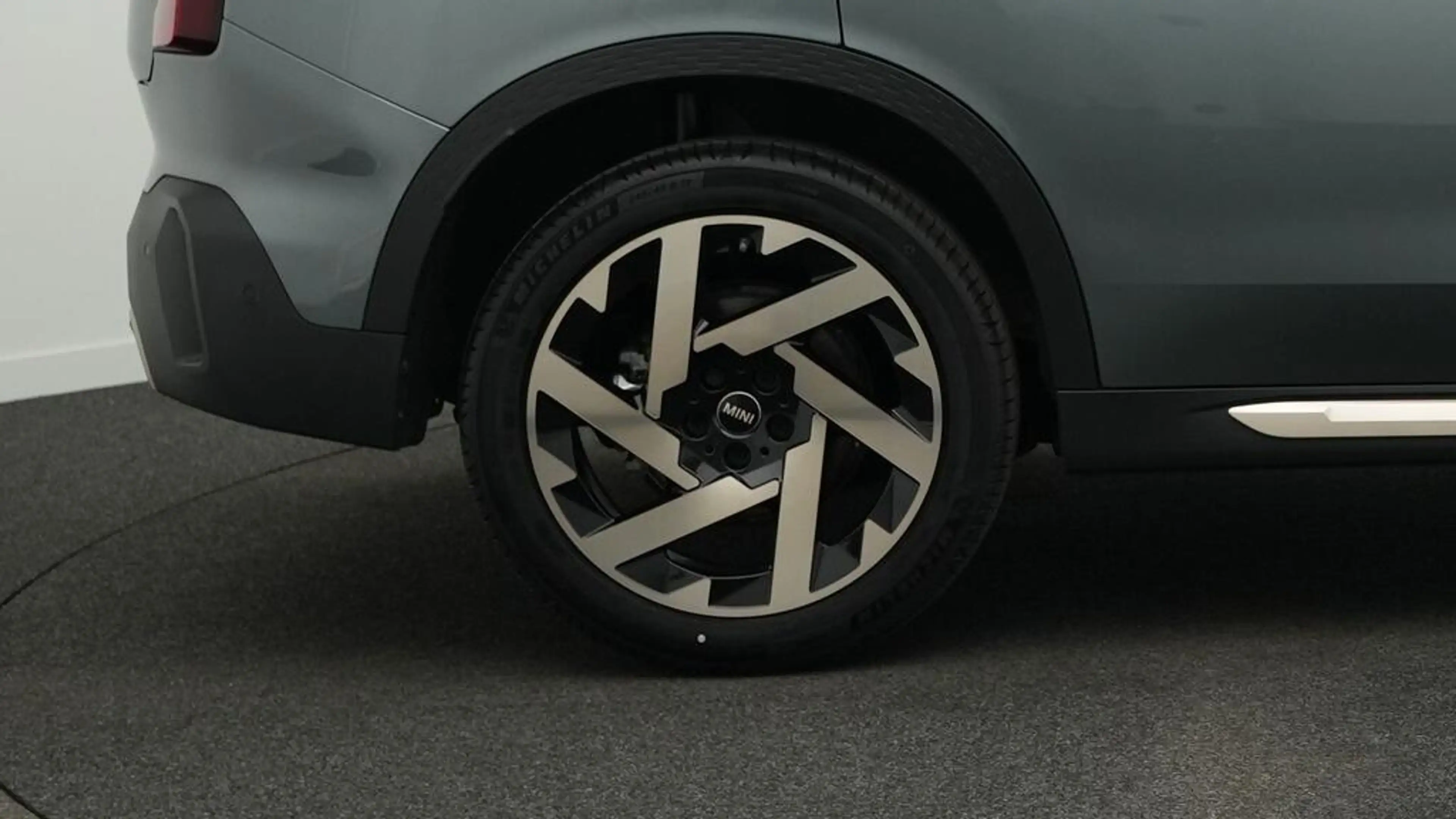 MINI Countryman D Favoured Trim — photo 12